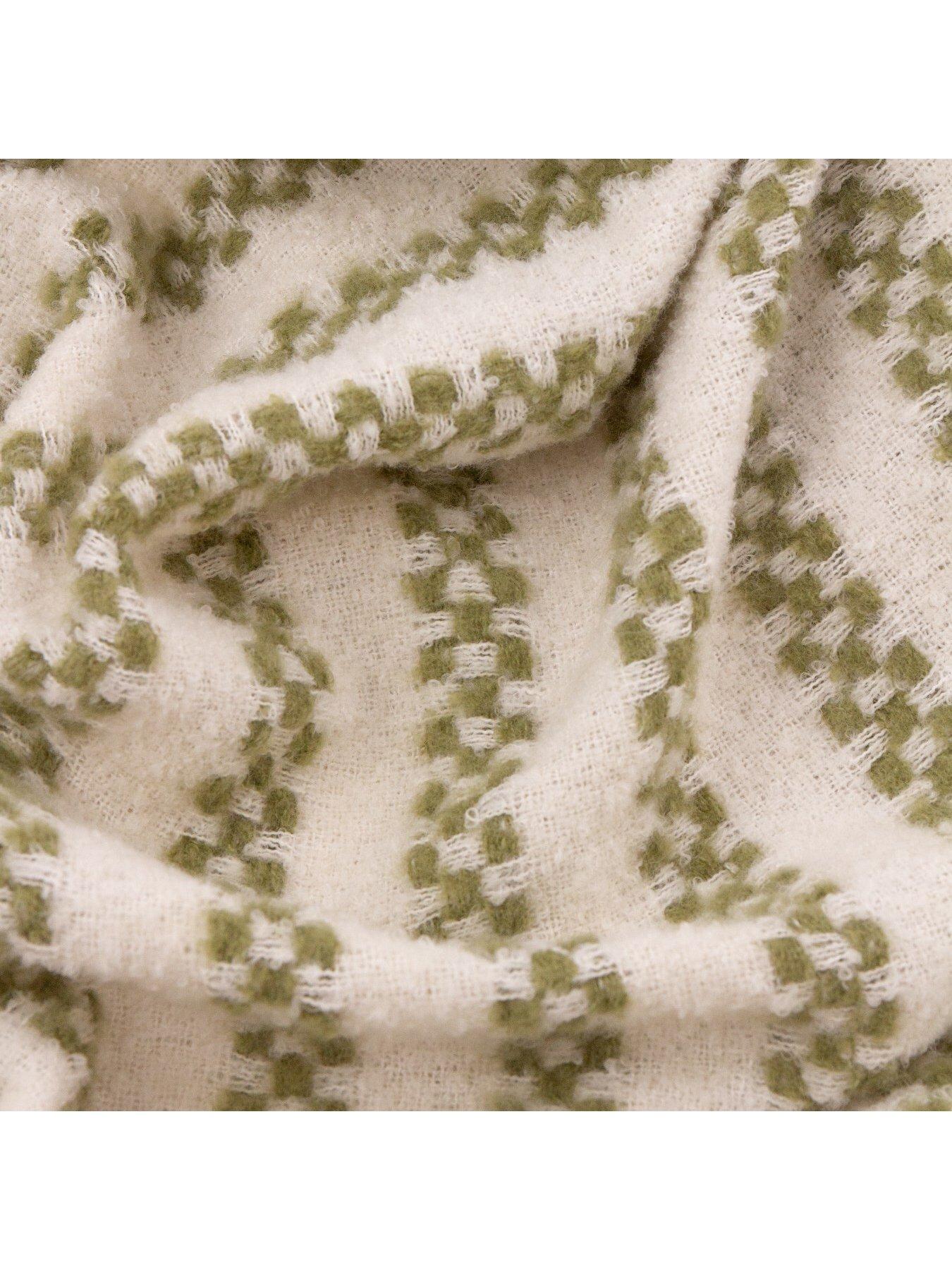  image of hoem-clyne-130x180-throw-olive