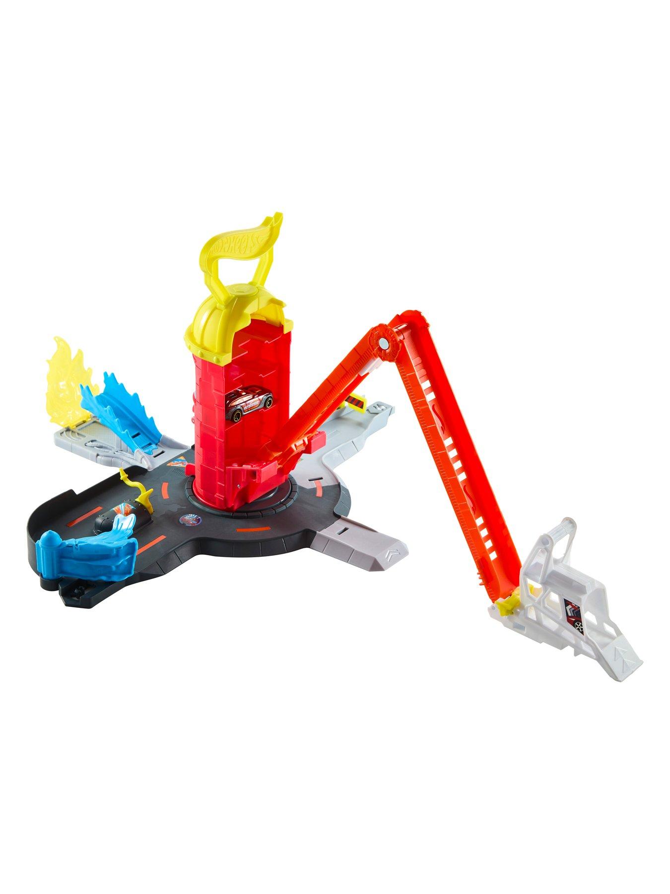 Image 3 of 5 of Hot Wheels City Super Fire Station Rescue Playset &amp; 1:64 Scale Toy Car, Track Extends 16'