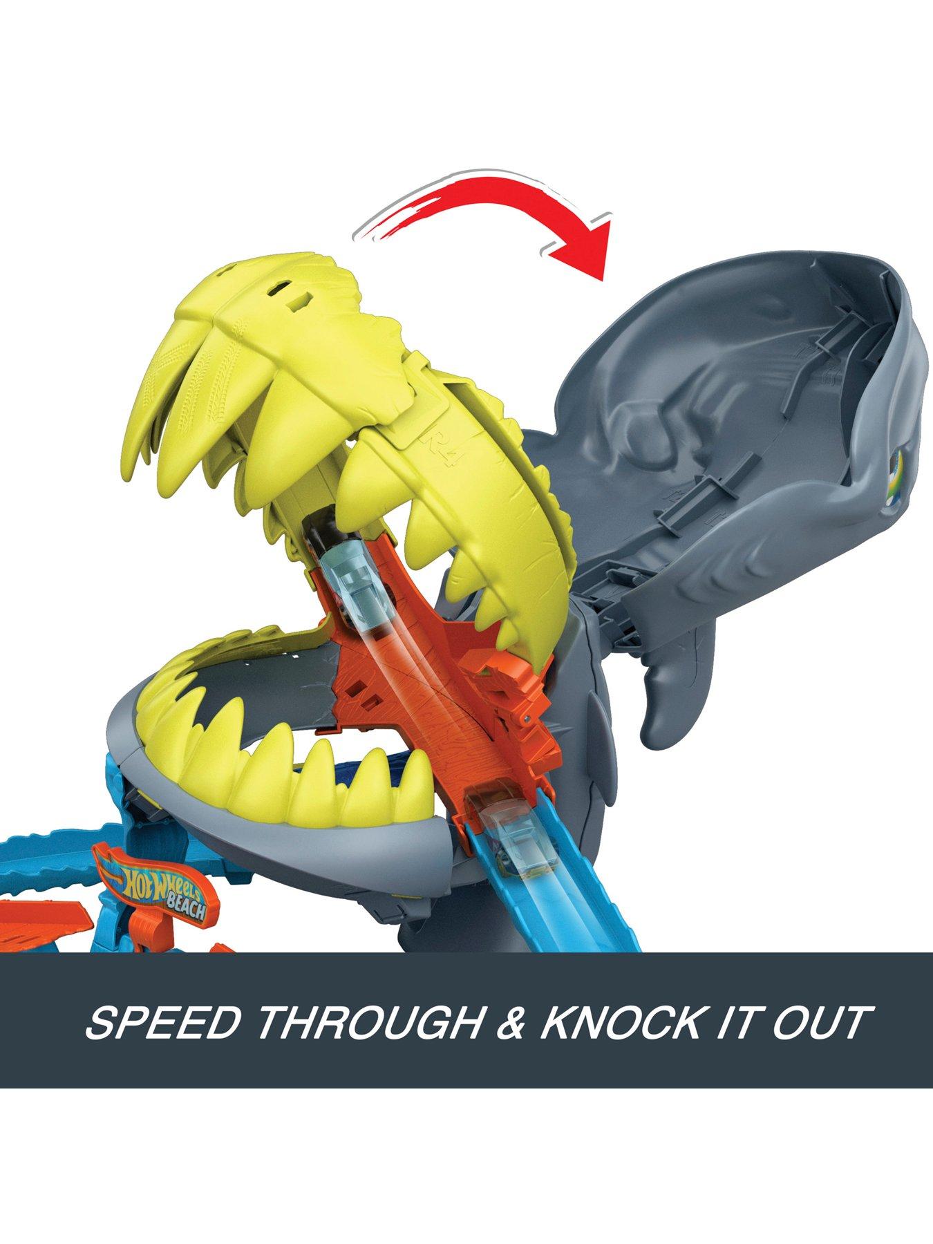 Image 5 of 7 of Hot Wheels City Shark Chomp Beach Playset &amp; 1:64 Scale Die-Cast Toy Car