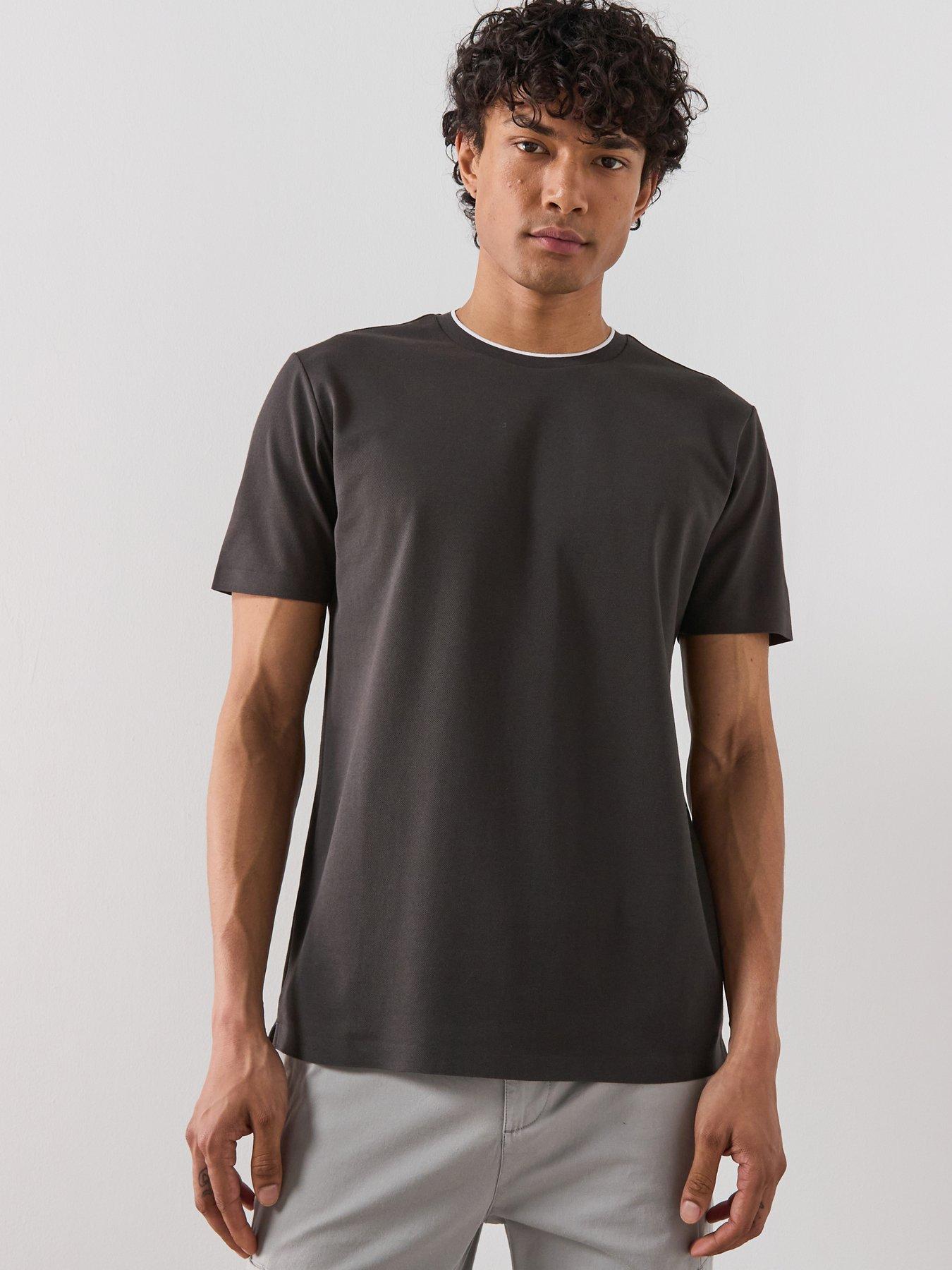  image of mango-performance-garda-t-shirt-grey