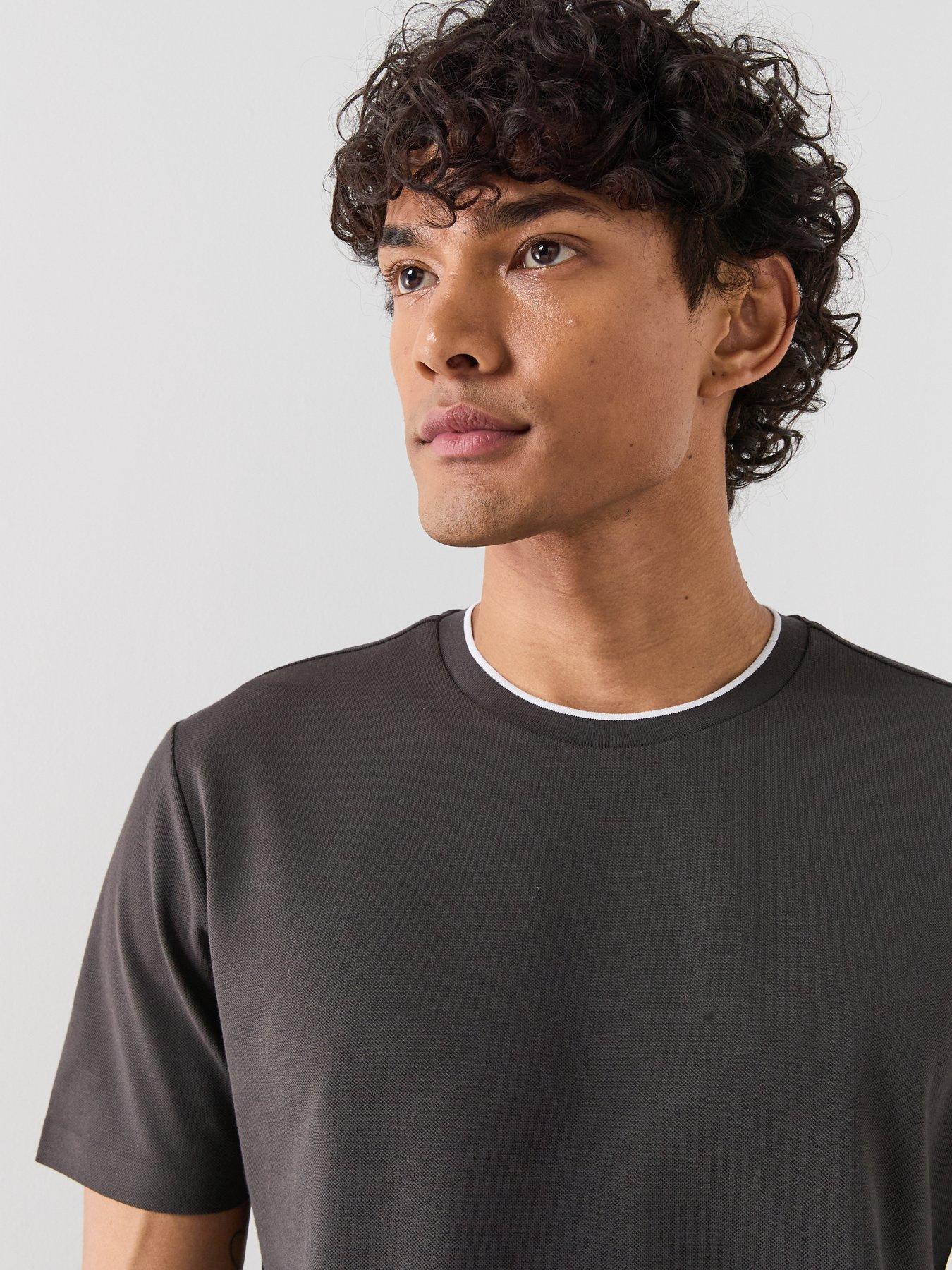  image of mango-performance-garda-t-shirt-grey