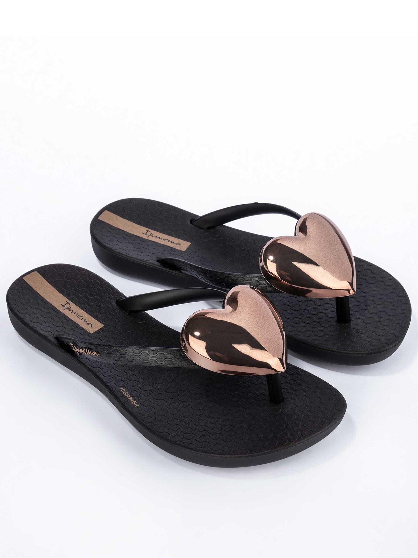 ipanema-maxi-fashion-kids-heart-flip-flops-black