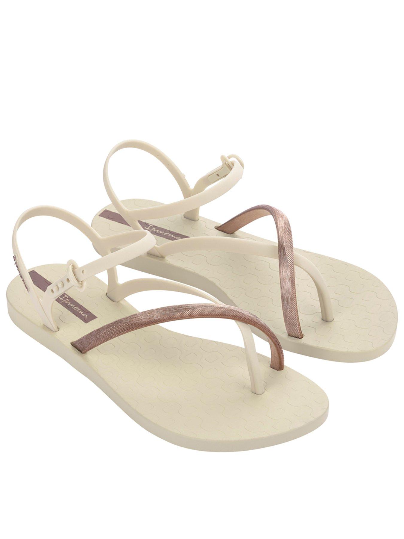Ipanema Elegant Crossover Sandal - Beige