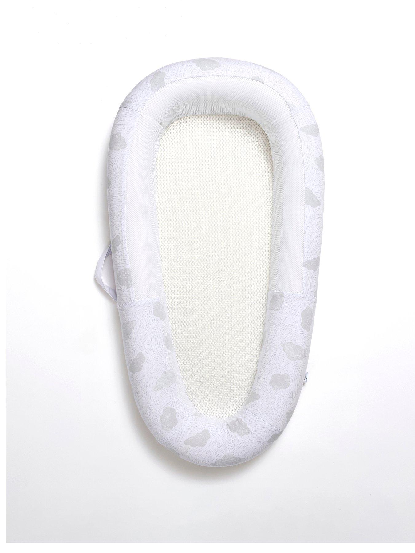 stillFront image of purflo-sleep-tight-baby-bed-cotton-clouds