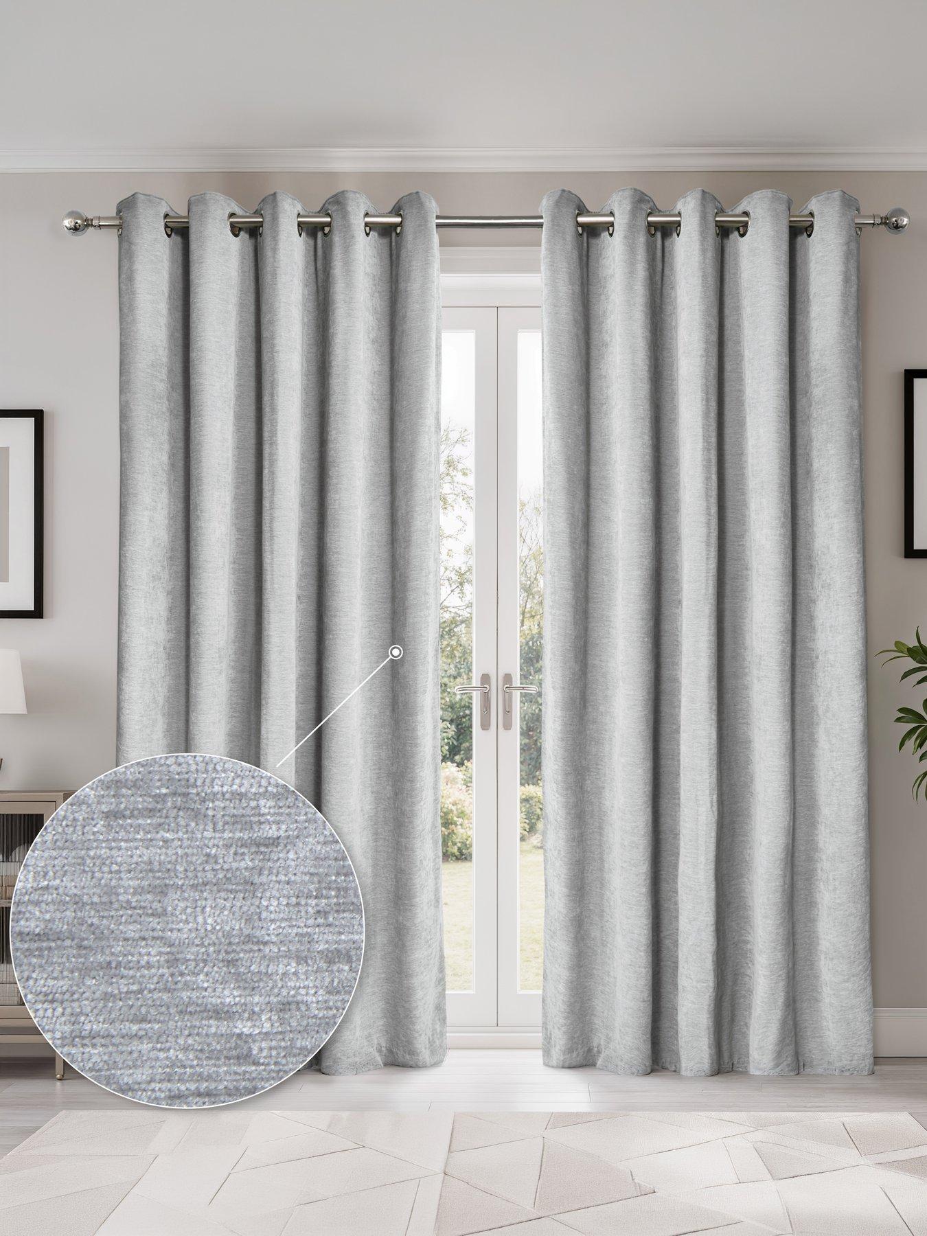 The Very Collection Canterbury Chenille Blackout 90x72 Eyelet