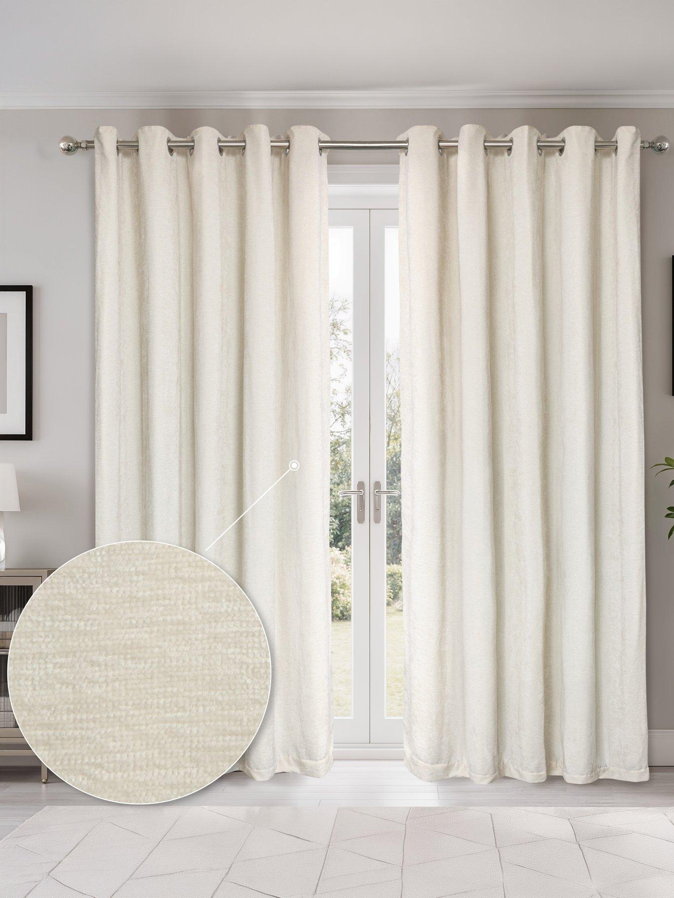 The Very Collection Canterbury Chenille Blackout 90x72 Eyelet