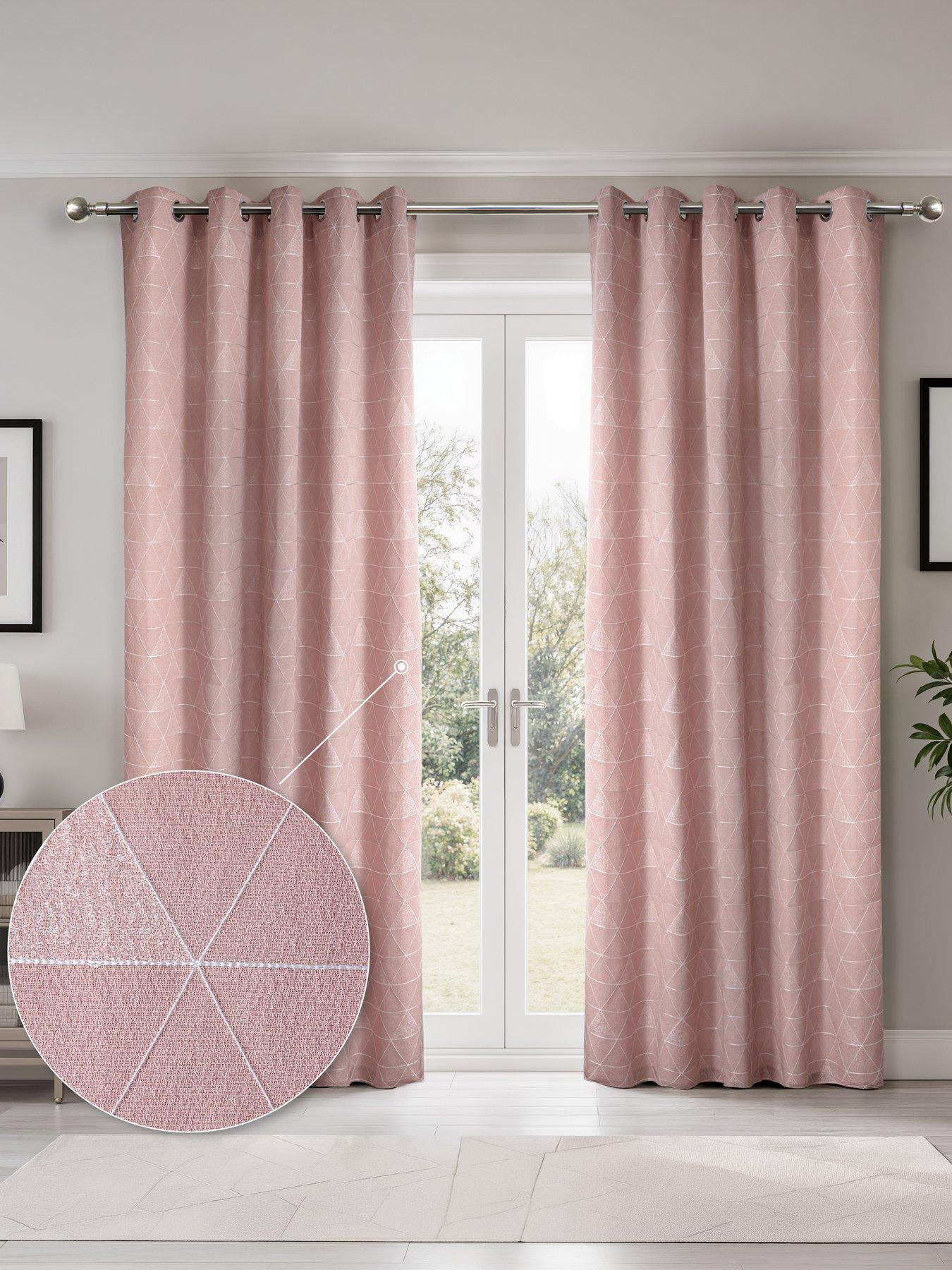The Very Collection Aria Lightweight Jacquard 66x54 Eyelet