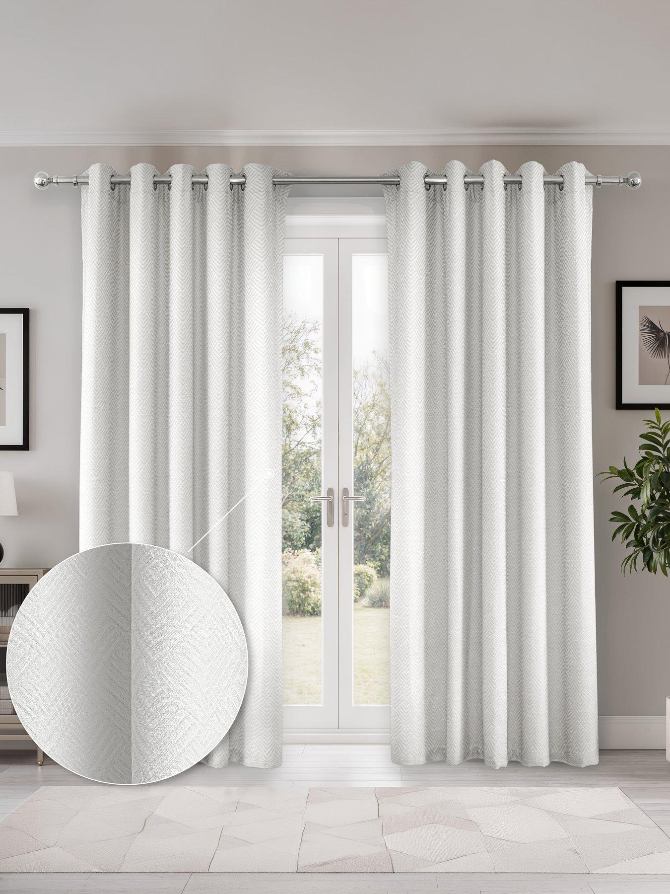 The Very Collection Sorrento Ultra Blackout Jacquard 66x72 Eyelet