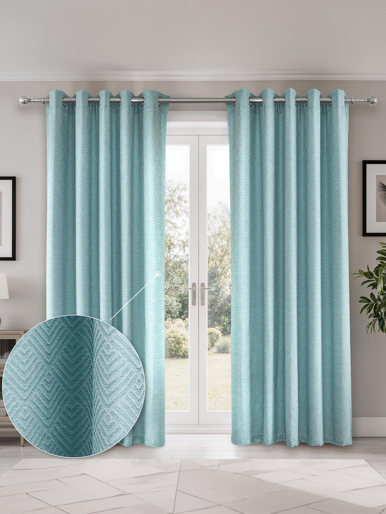 The Very Collection Sorrento Ultra Blackout Jacquard 66x72 Eyelet