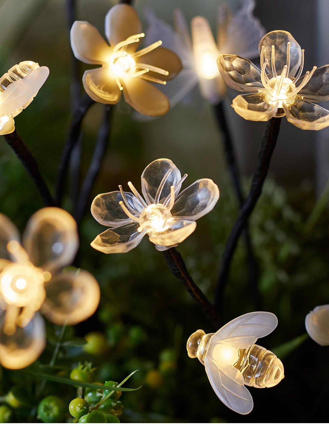 stillFront image of lights4fun-warm-white-solar-flowerbeebutterfly-stakes