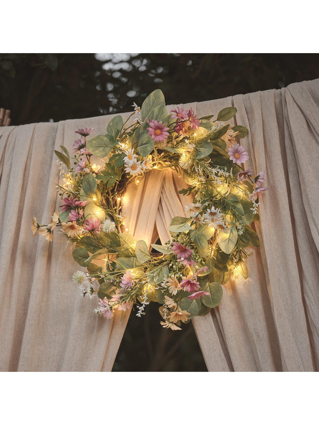 Image 3 of 5 of Lights4Fun 40cm Pre Lit Wilderness Daisy Wreath