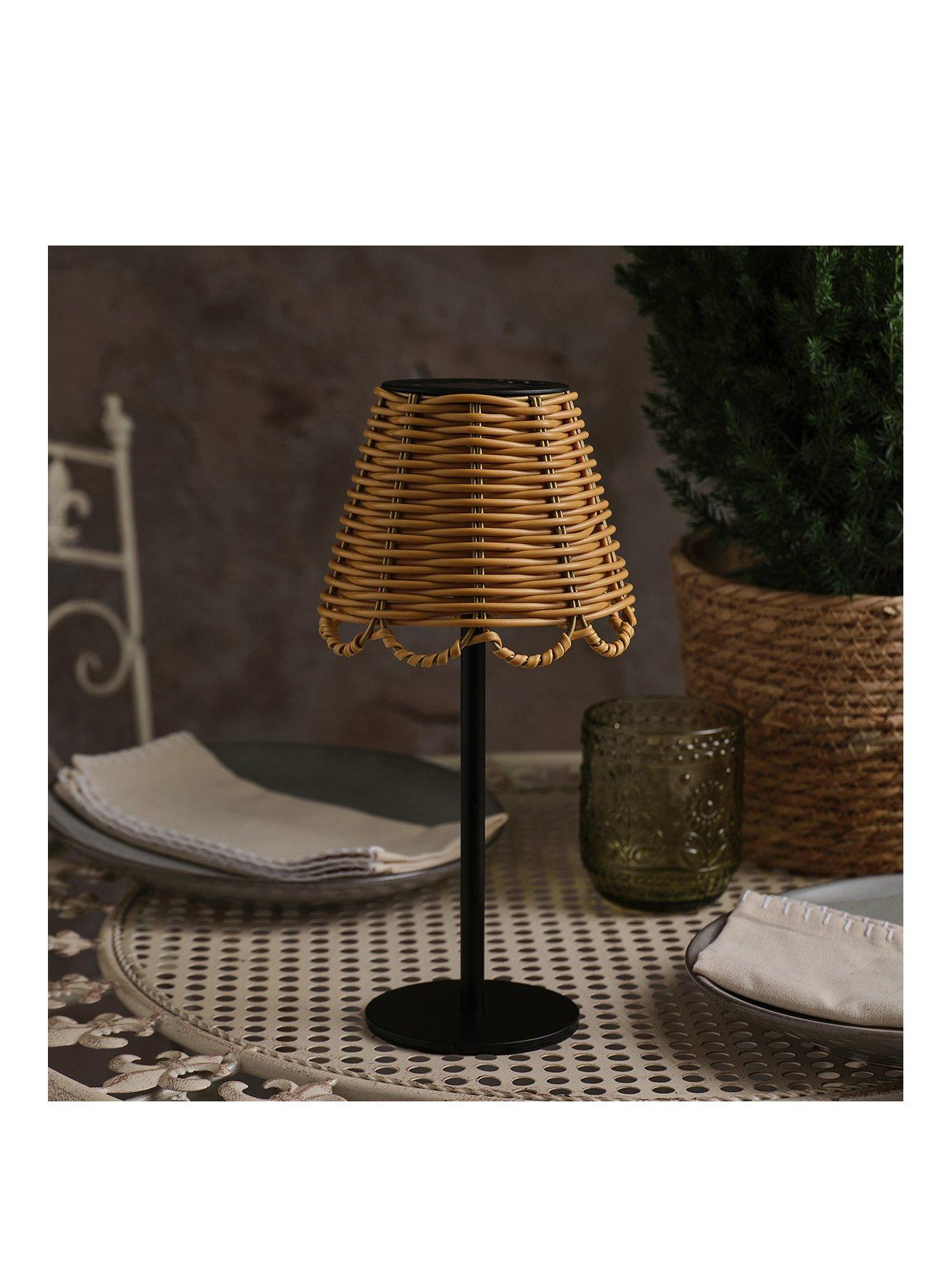 stillFront image of lights4fun-solar-table-lamp-bamboo-tbc