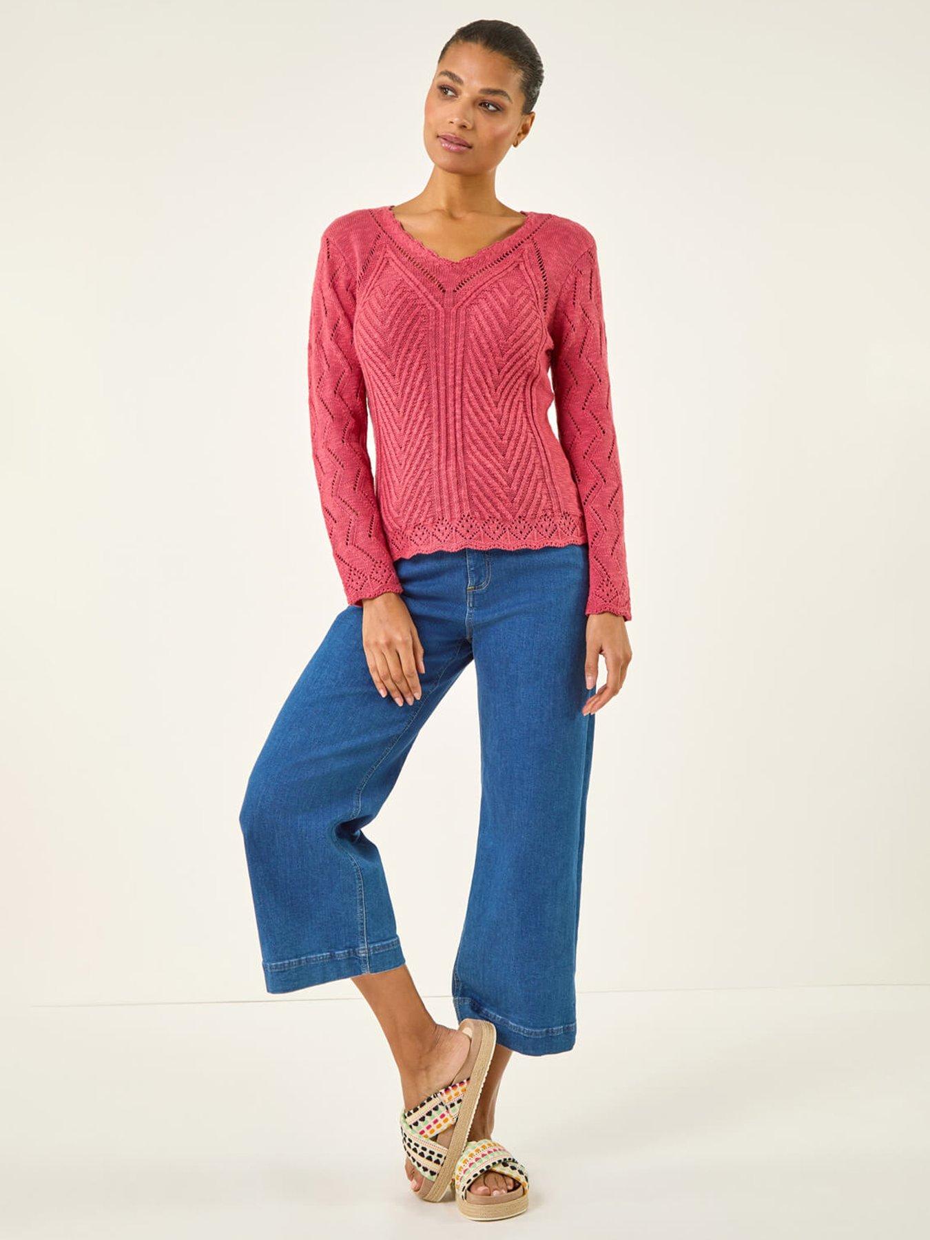 Image 3 of 5 of Roman Scallop V-neck Knit Jumper
