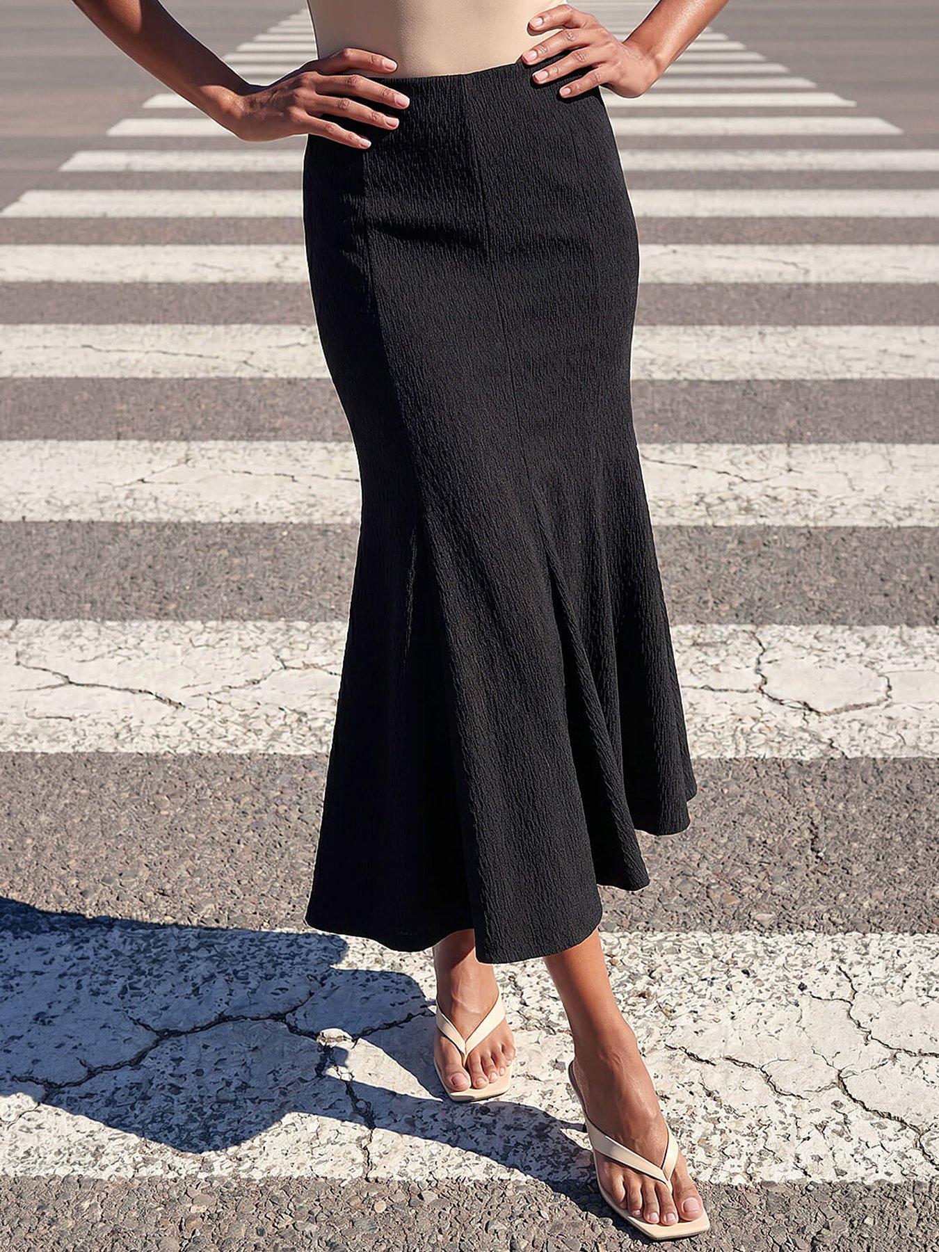 roman-textured-panel-stretch-maxi-skirt