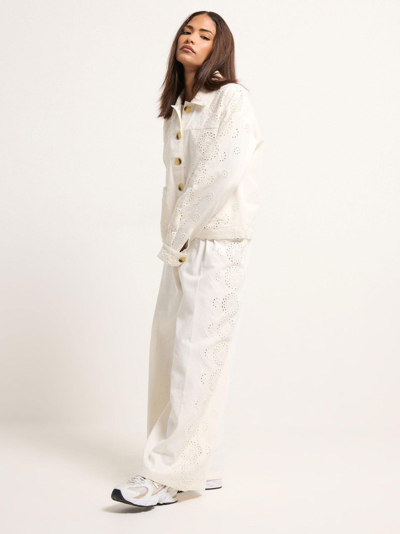PixieGirl Petite Pull On Wide Leg Trouser - White