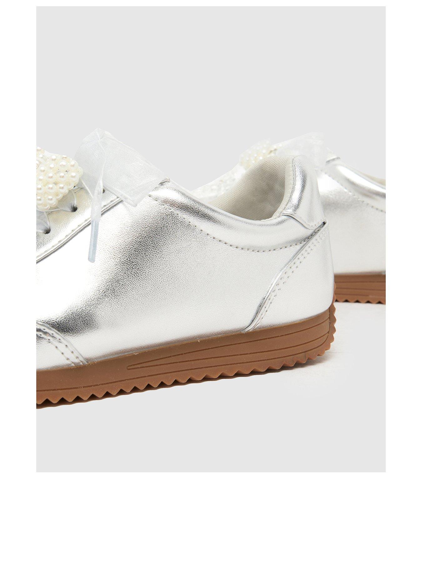  image of schuh-junior-mittens-charm-trainer-silver