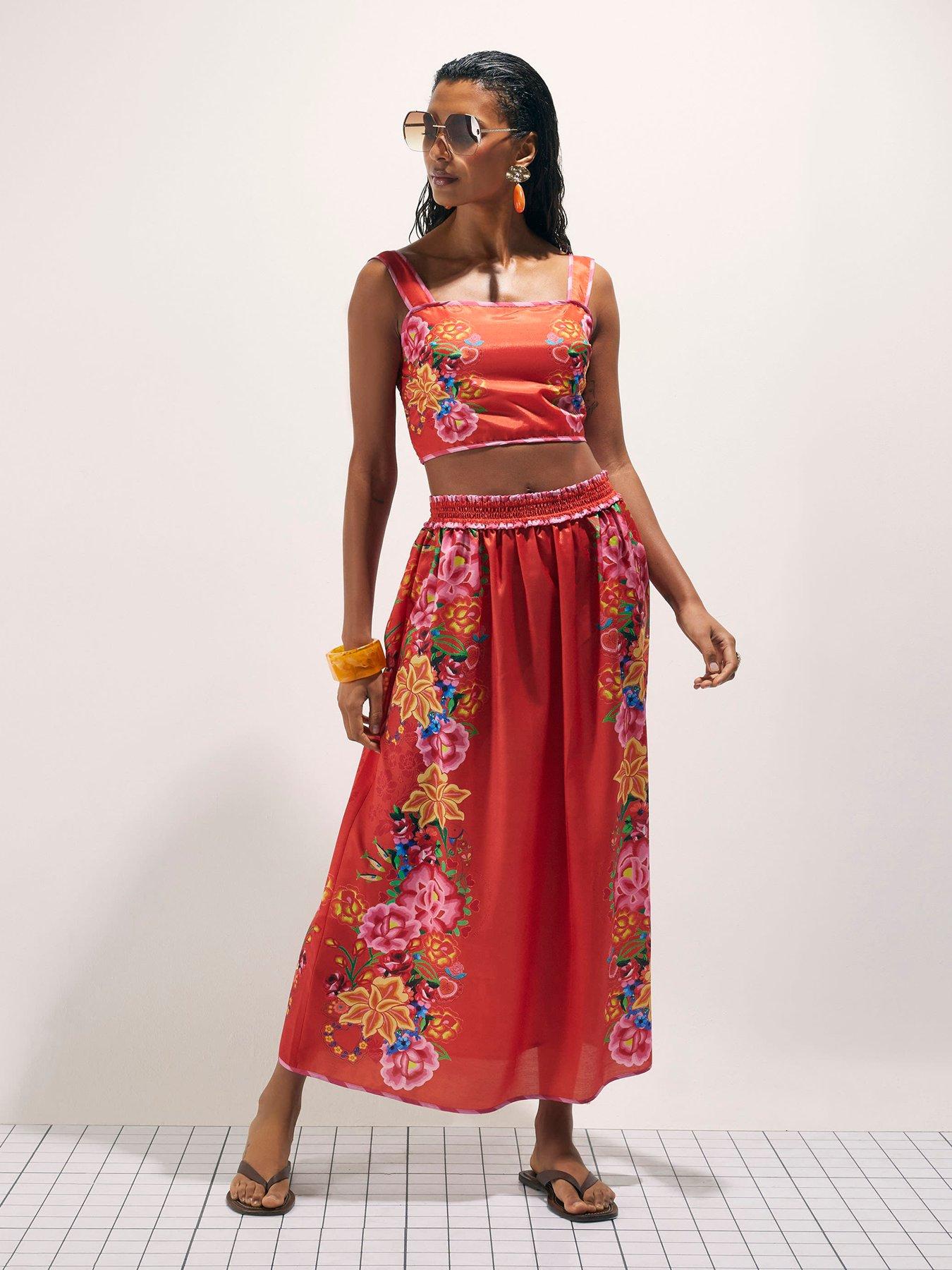 Image 3 of 4 of River Island Floral Crop Top - Red