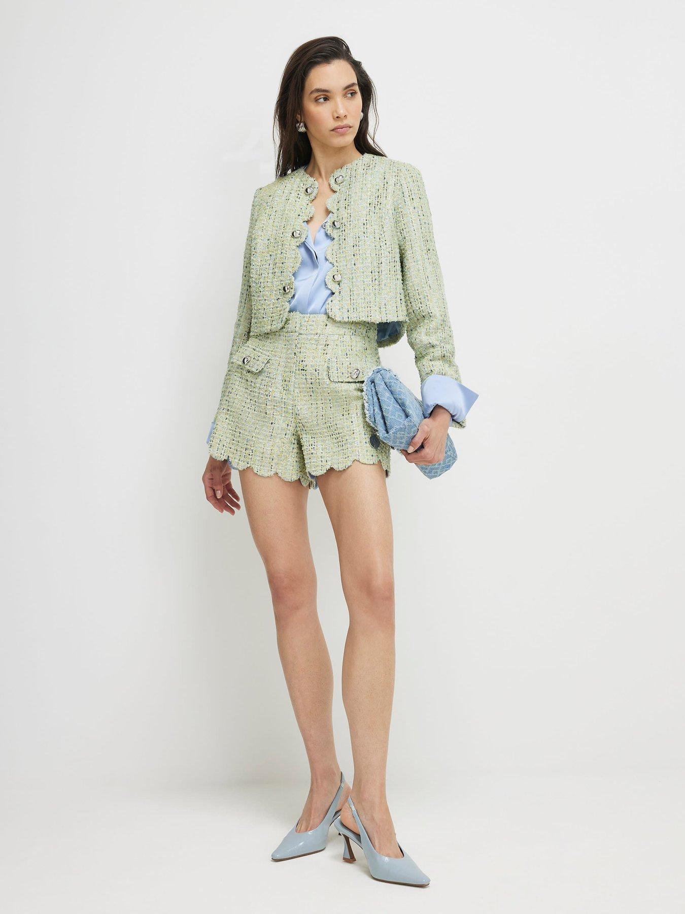 Image 3 of 4 of River Island Scallop Boucle Trophy Jacket - Green
