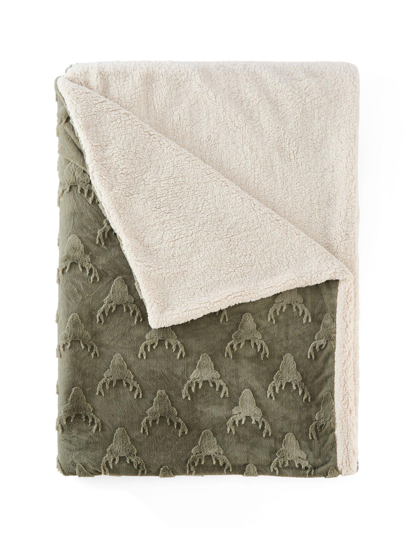 Image 2 of 7 of The Very Collection Stag Faux Fur Throw 150x200cm