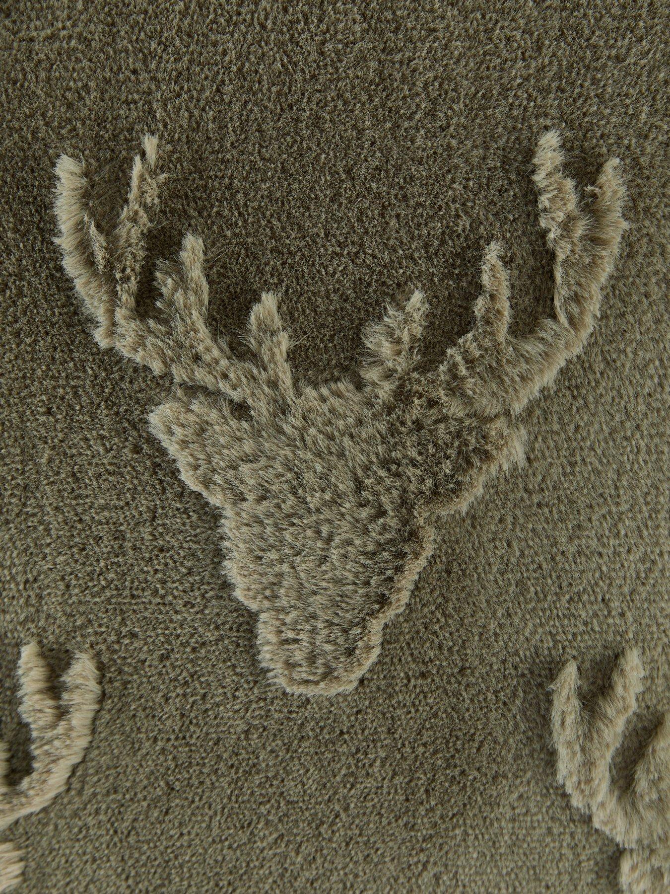 Image 7 of 7 of The Very Collection Stag Faux Fur Throw 150x200cm