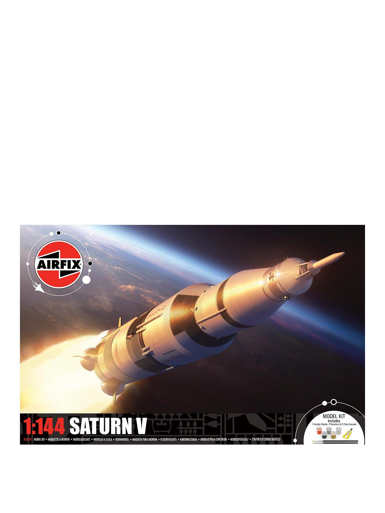 front image of airfix-saturn-v-gift-set