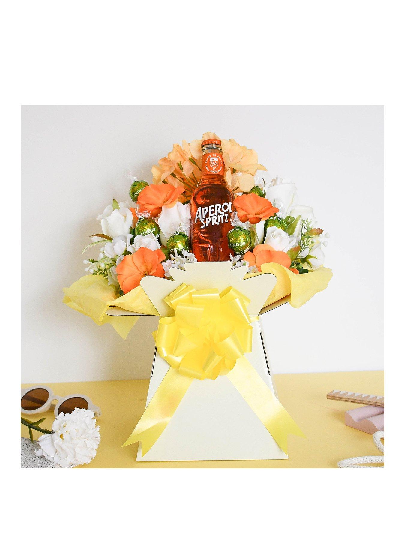 funky-hampers-aperol-spritz-pistachio-lindor-bouquet