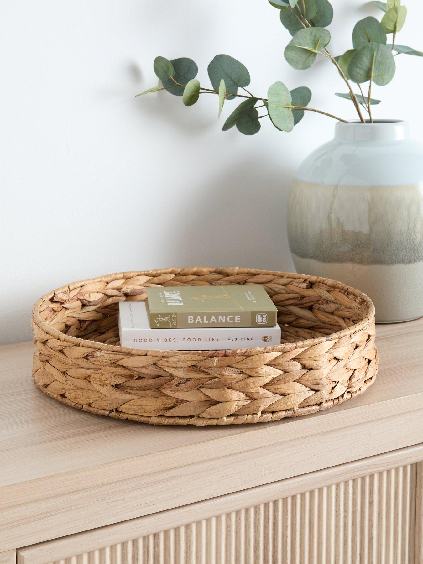 The Very Collection Water Hyacinth Round Tray
