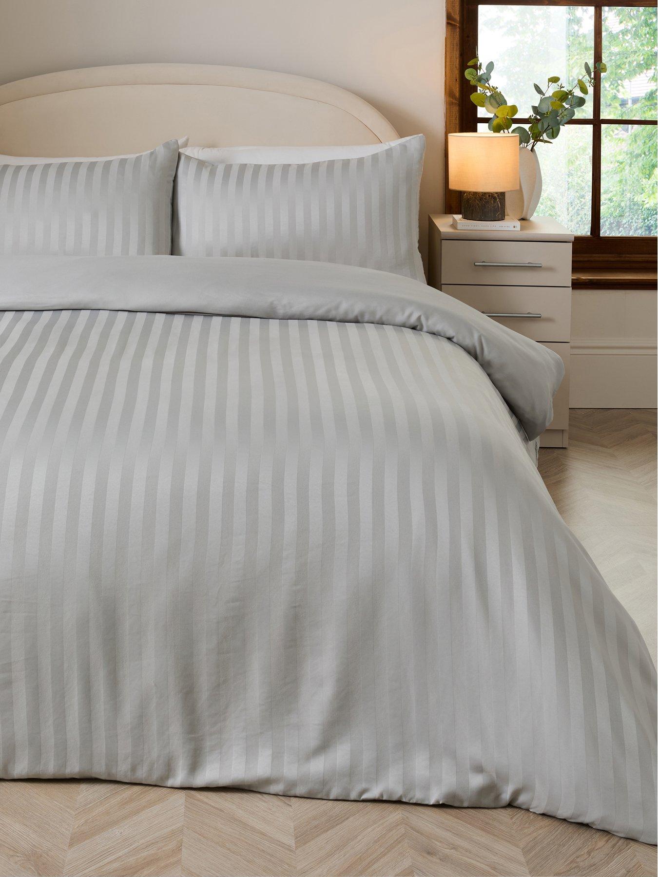 The Very Collection Super Soft Hotel Stripe Duvet Set