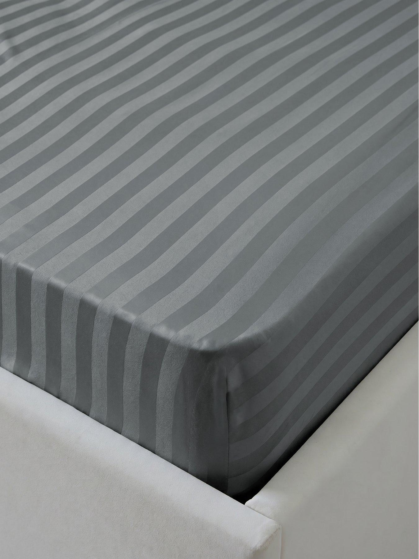 The Very Collection Super Soft Hotel Stripe 28cm Fitted Sheet