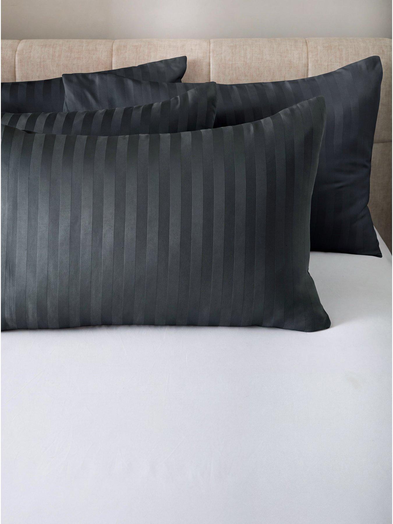 The Very Collection Super Soft Hotel Stripe 4 Pack Pillowcase