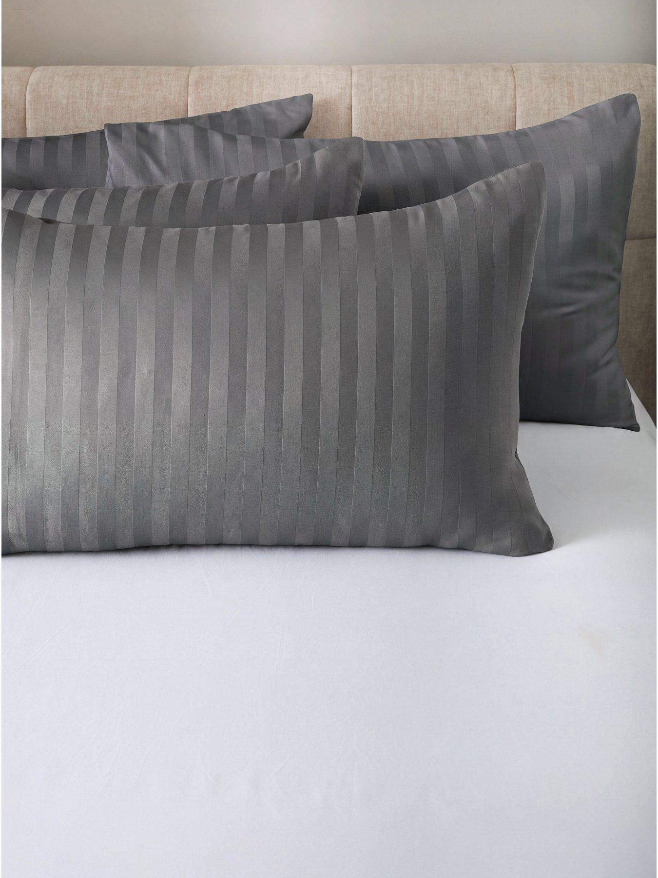 The Very Collection Super Soft Hotel Stripe 4 Pack Pillowcase