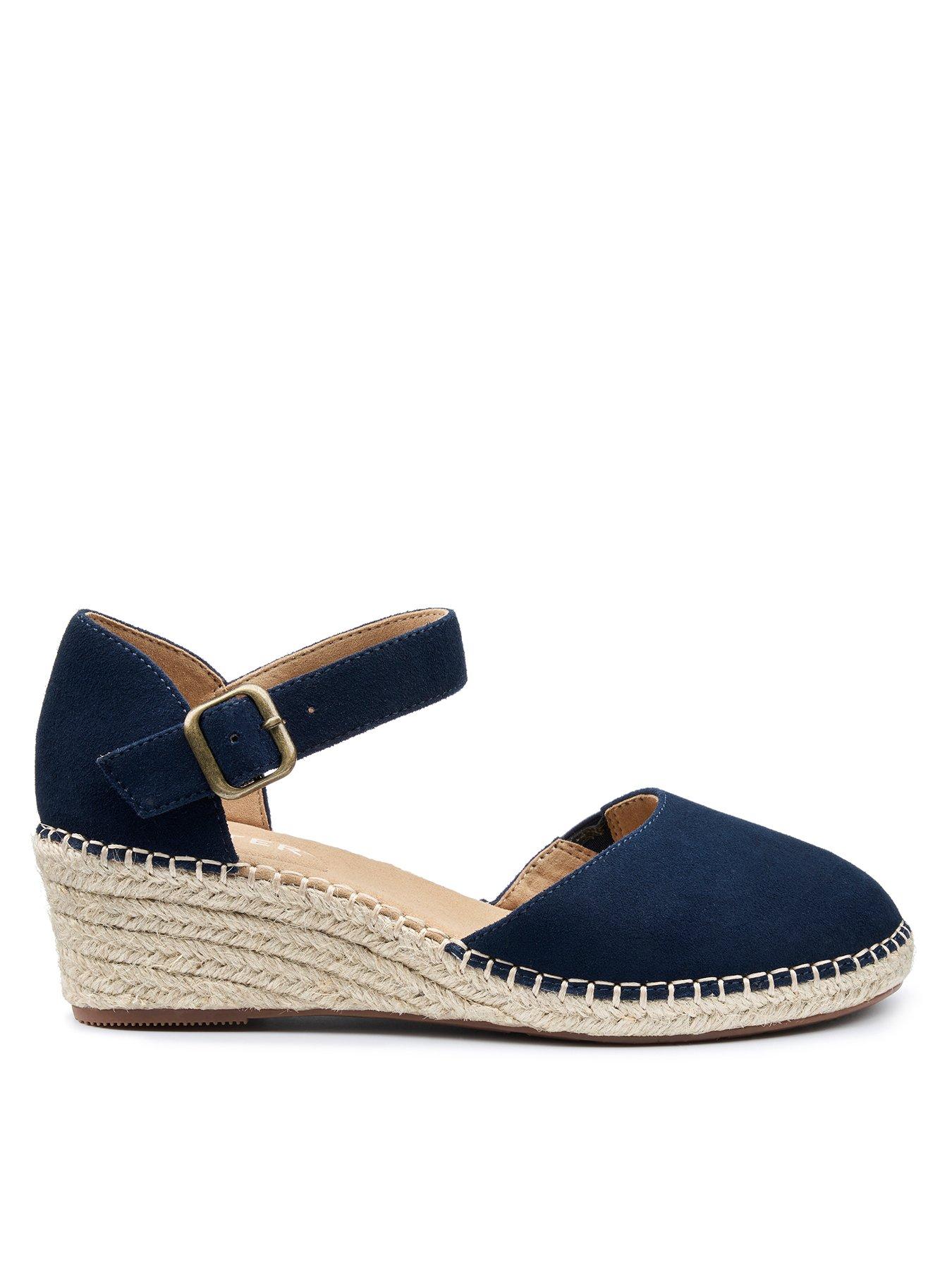 front image of hotter-pacific-ii-navy