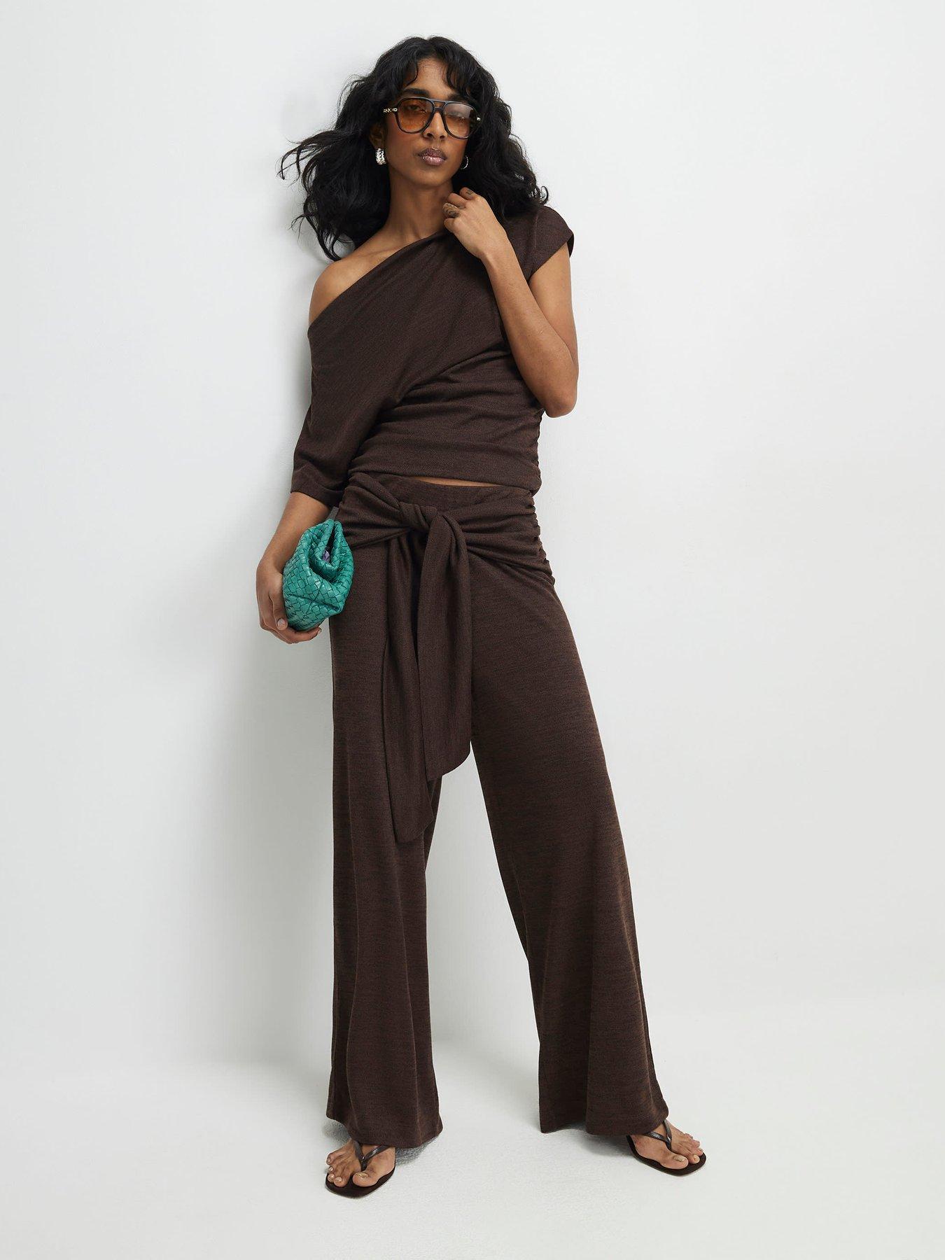 Image 3 of 4 of River Island Short Sleeve Banded Hem Drape Co-ord Top - Brown