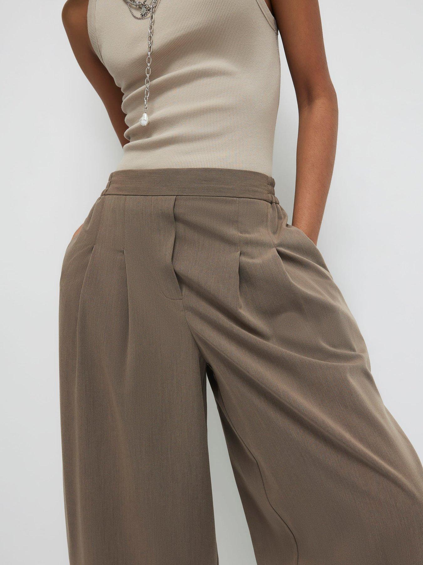 Image 4 of 4 of River Island Tailored Elasticated Balloon Trouser - Beige