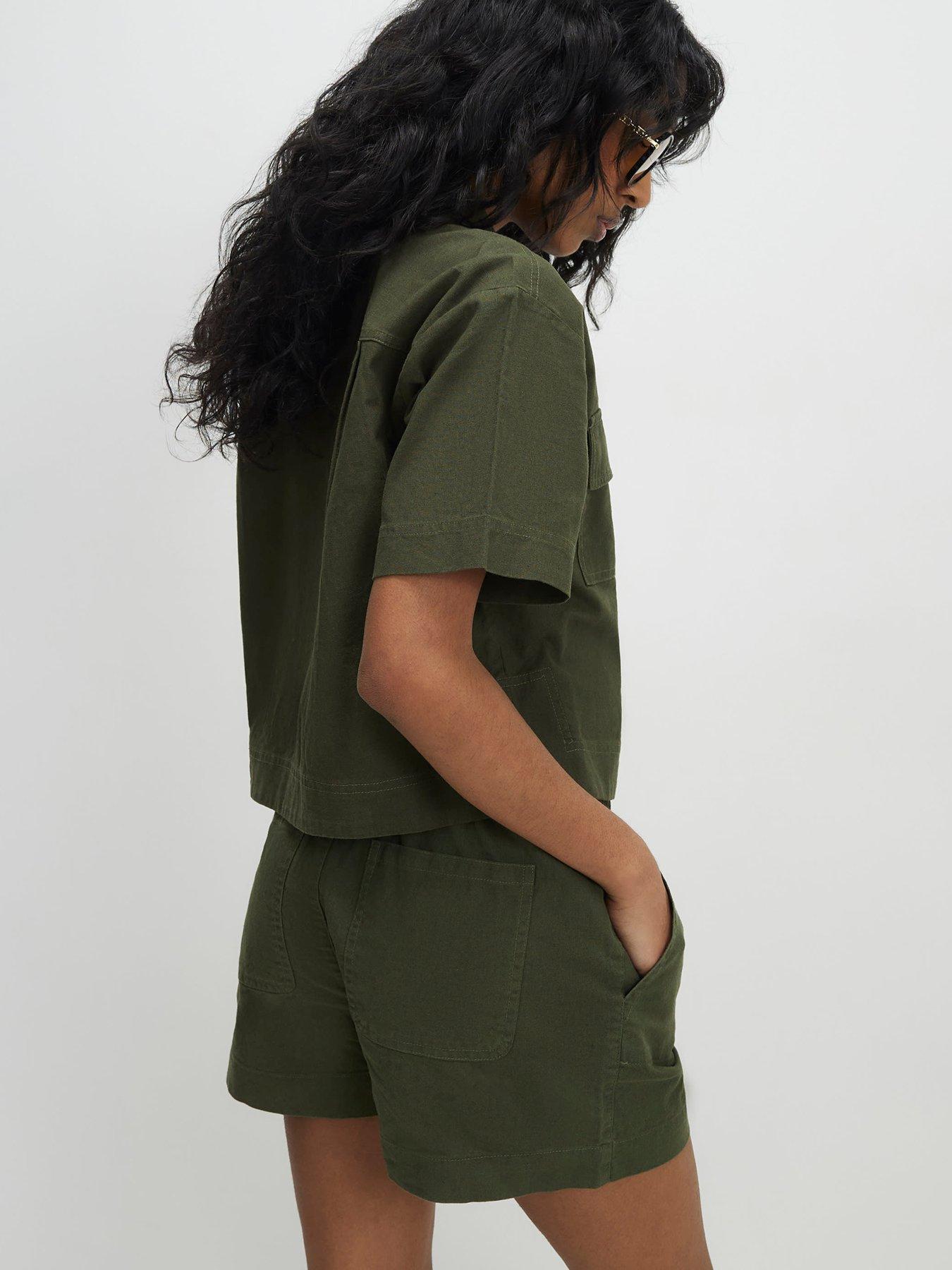 Image 2 of 5 of River Island Linen Pull On Shorts- Green