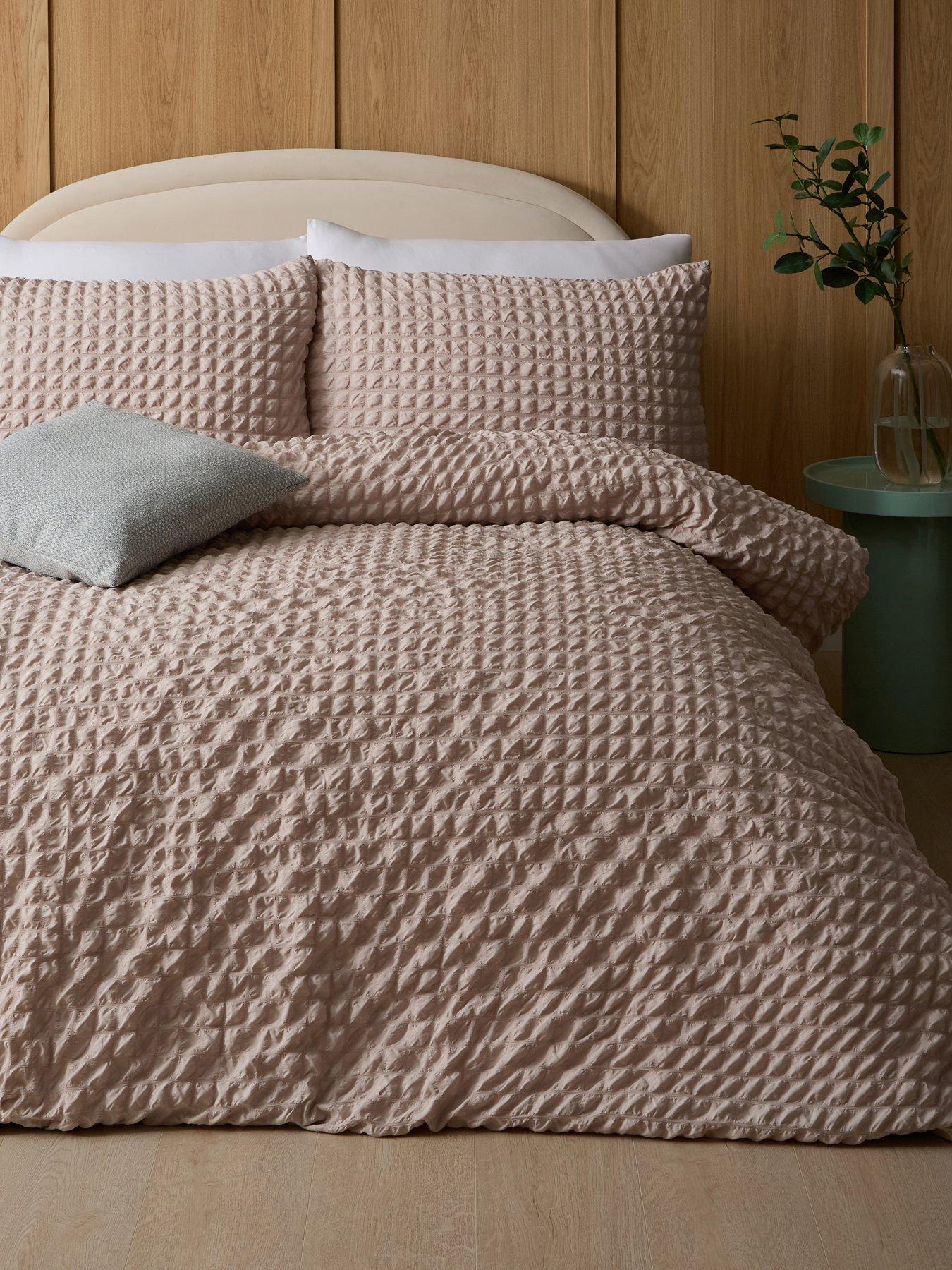 The Very Collection Pippa Seersucker Duvet Set Ks