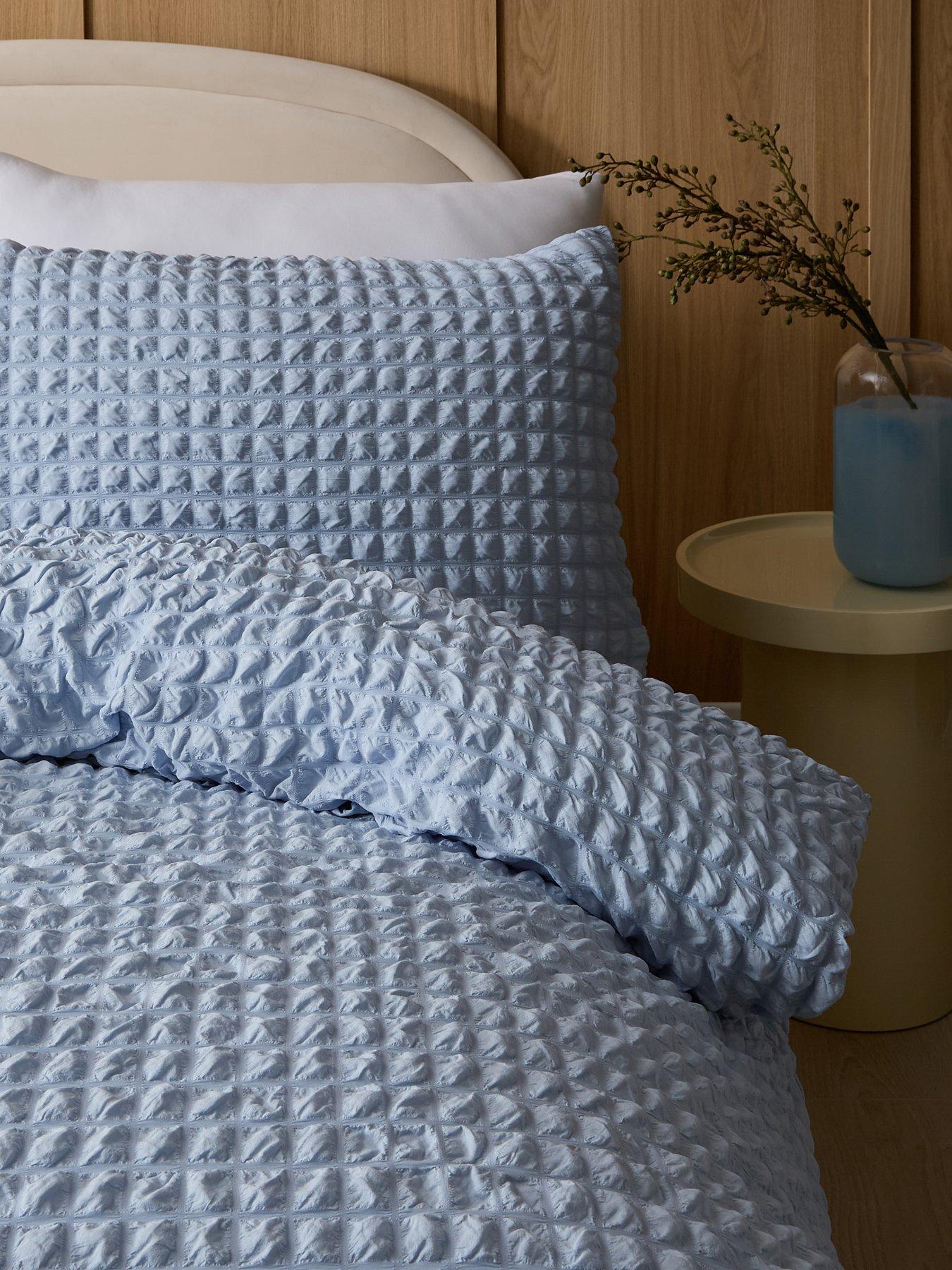 Image 5 of 5 of The Very Collection Pippa Seersucker Duvet Set - Blue
