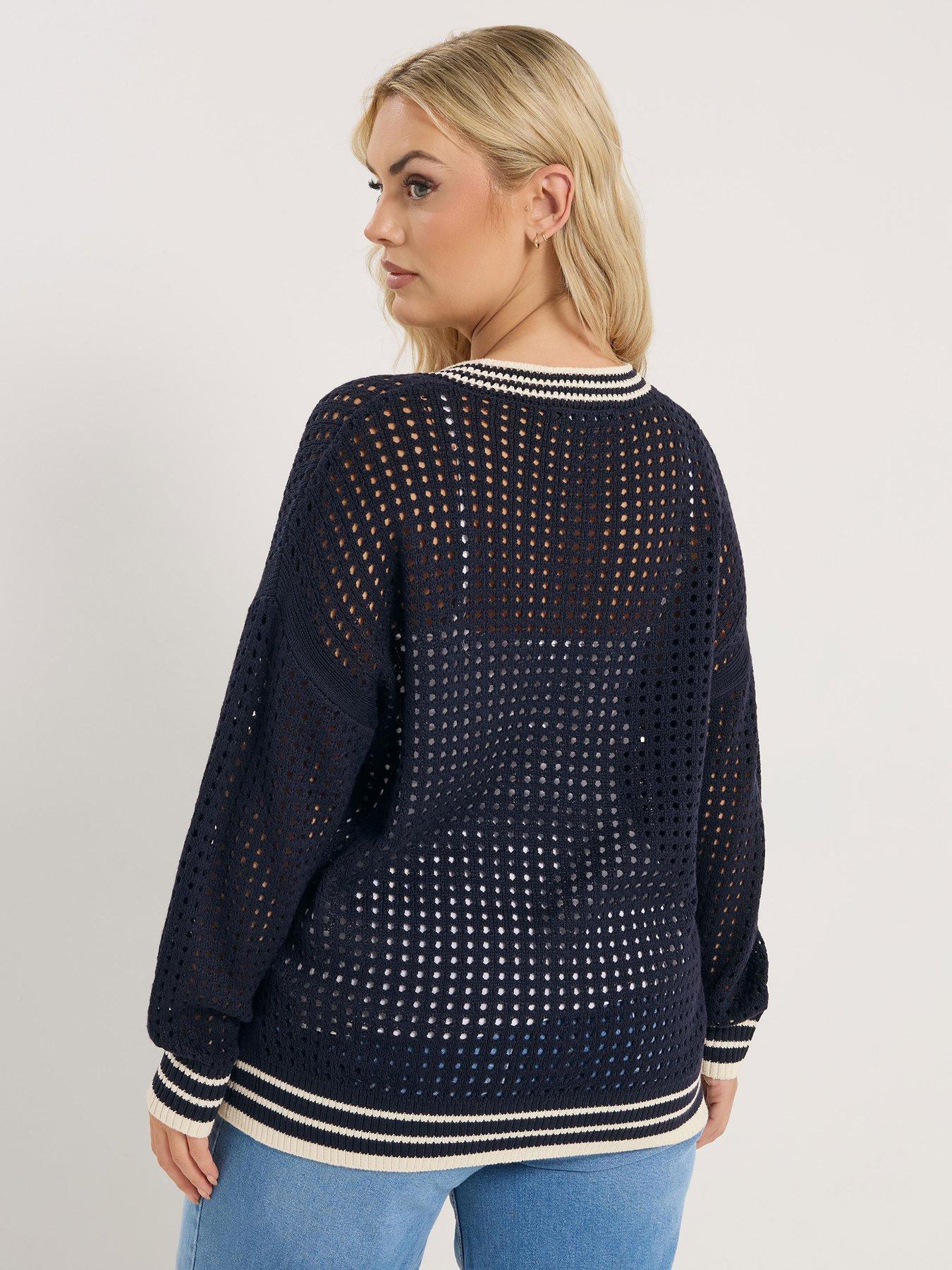 Image 2 of 5 of Yours Curve Open Stitch V-Neck Jumper - Blue