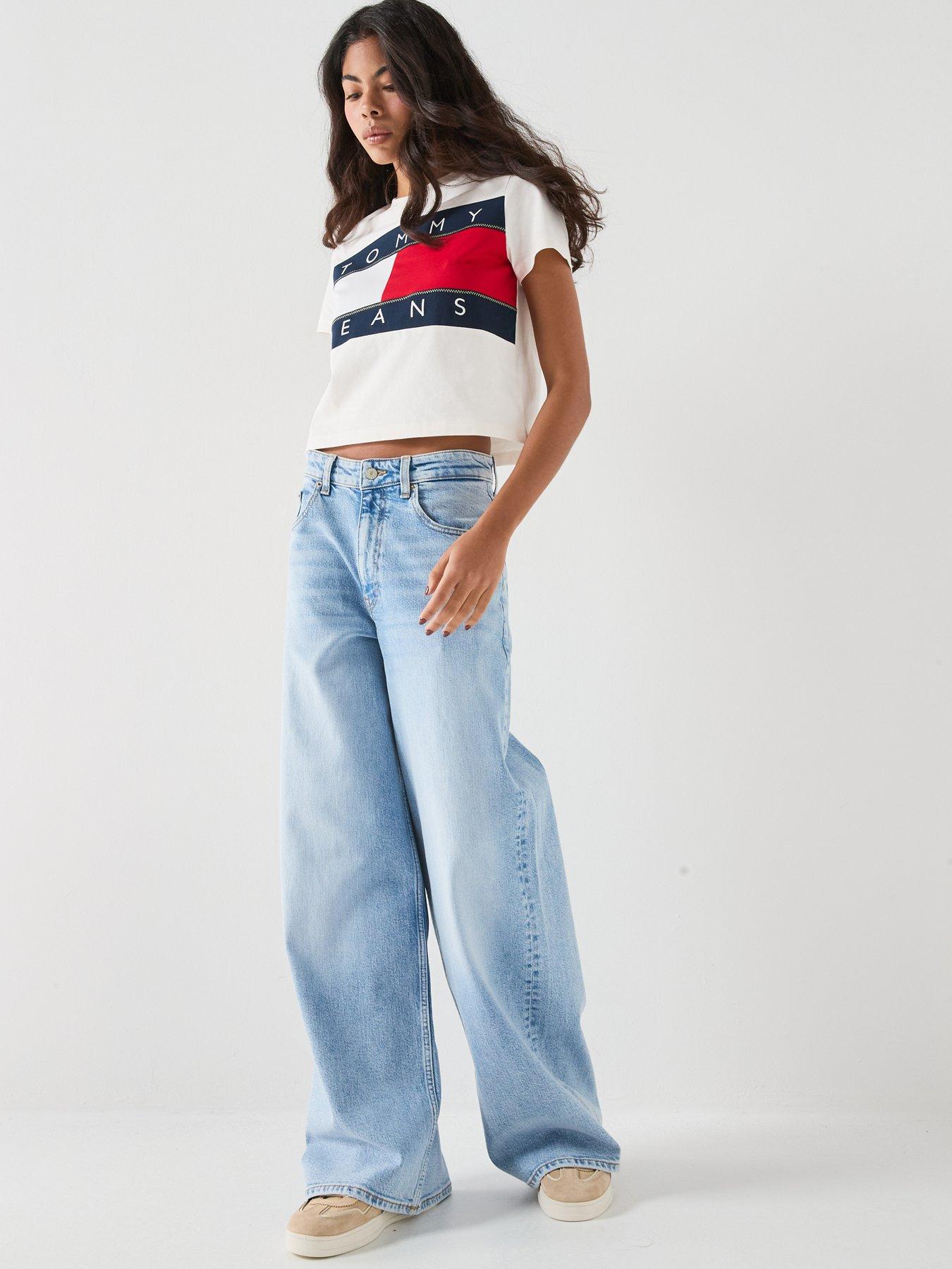 Image 3 of 6 of Tommy Jeans Flag Logo Boxy Fit Short Sleeve T-shirt - White