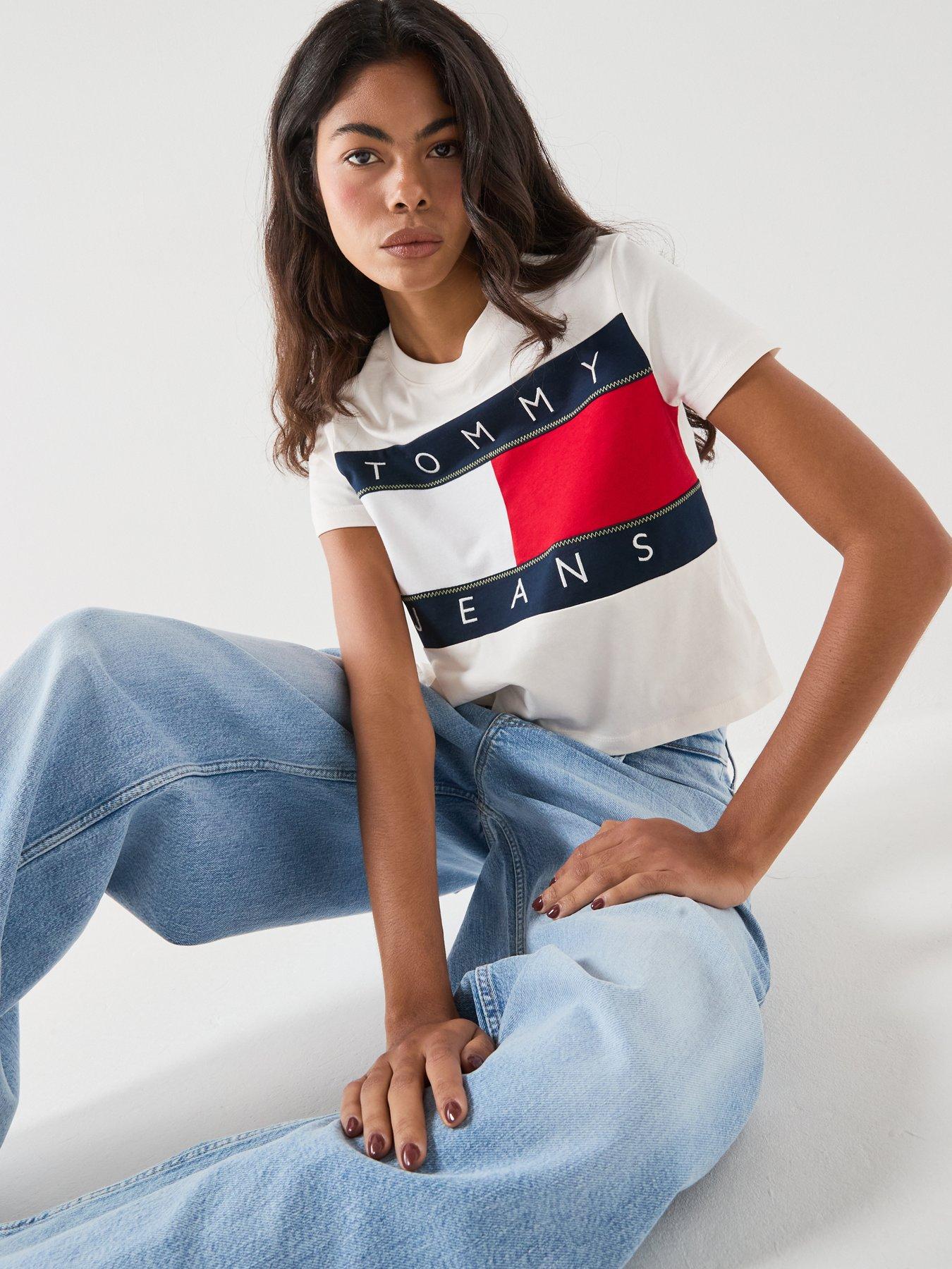 Image 5 of 6 of Tommy Jeans Flag Logo Boxy Fit Short Sleeve T-shirt - White