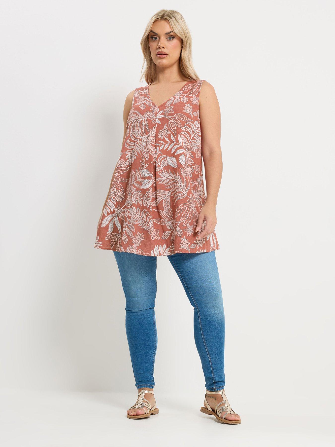 Image 3 of 5 of Yours Curve Linen Pleat Front Vest - Multi