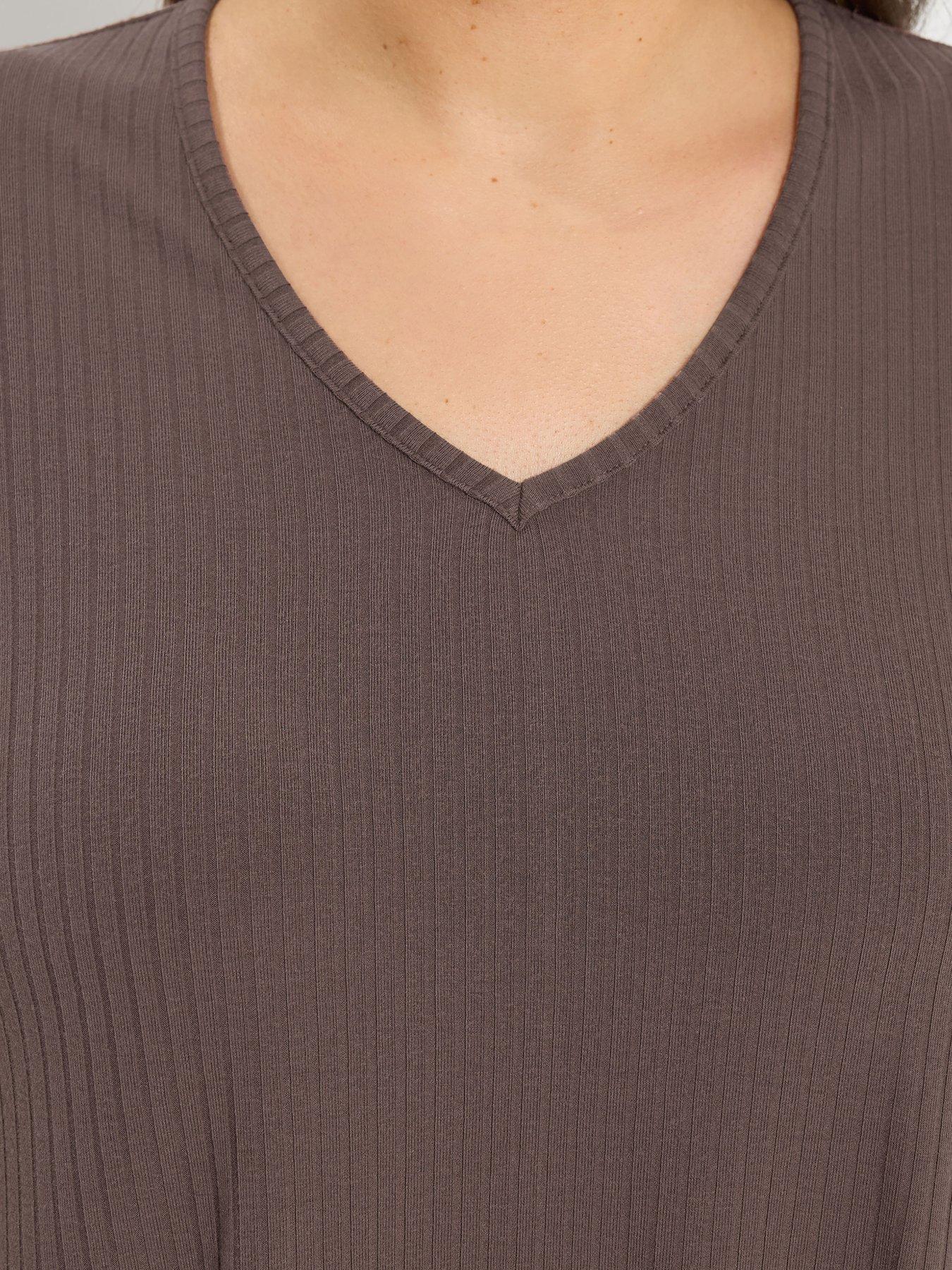 Image 4 of 5 of Yours Curve Rib Swing T-Shirt - Brown