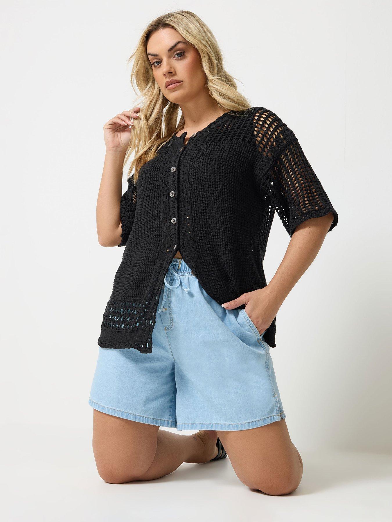 Image 1 of 5 of Yours Curve Short Sleeve Button Through Cardigan - Black