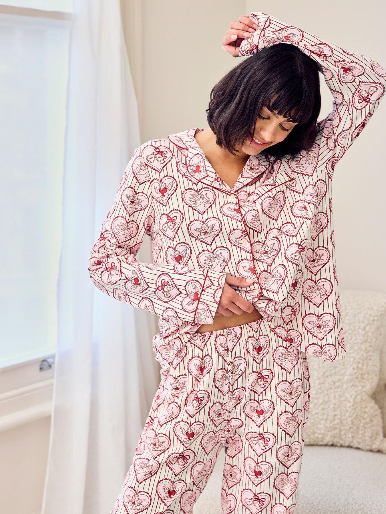 Image 4 of 5 of CHELSEA PEERS Cotton Cupid Heart Print Long Pyjama Set - Pink