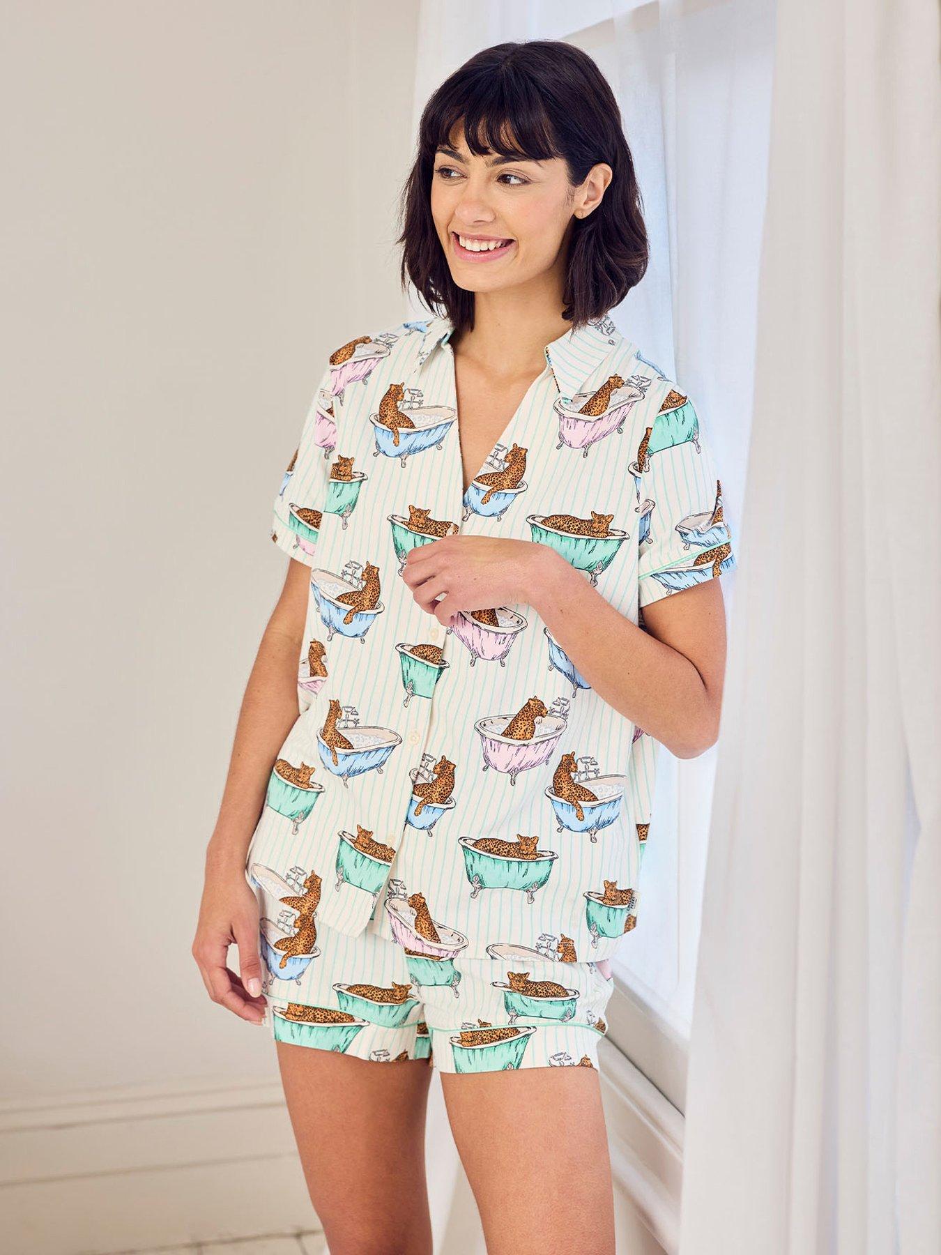 chelsea-peers-cotton-bubble-bath-leopards-print-short-pyjama-set-green