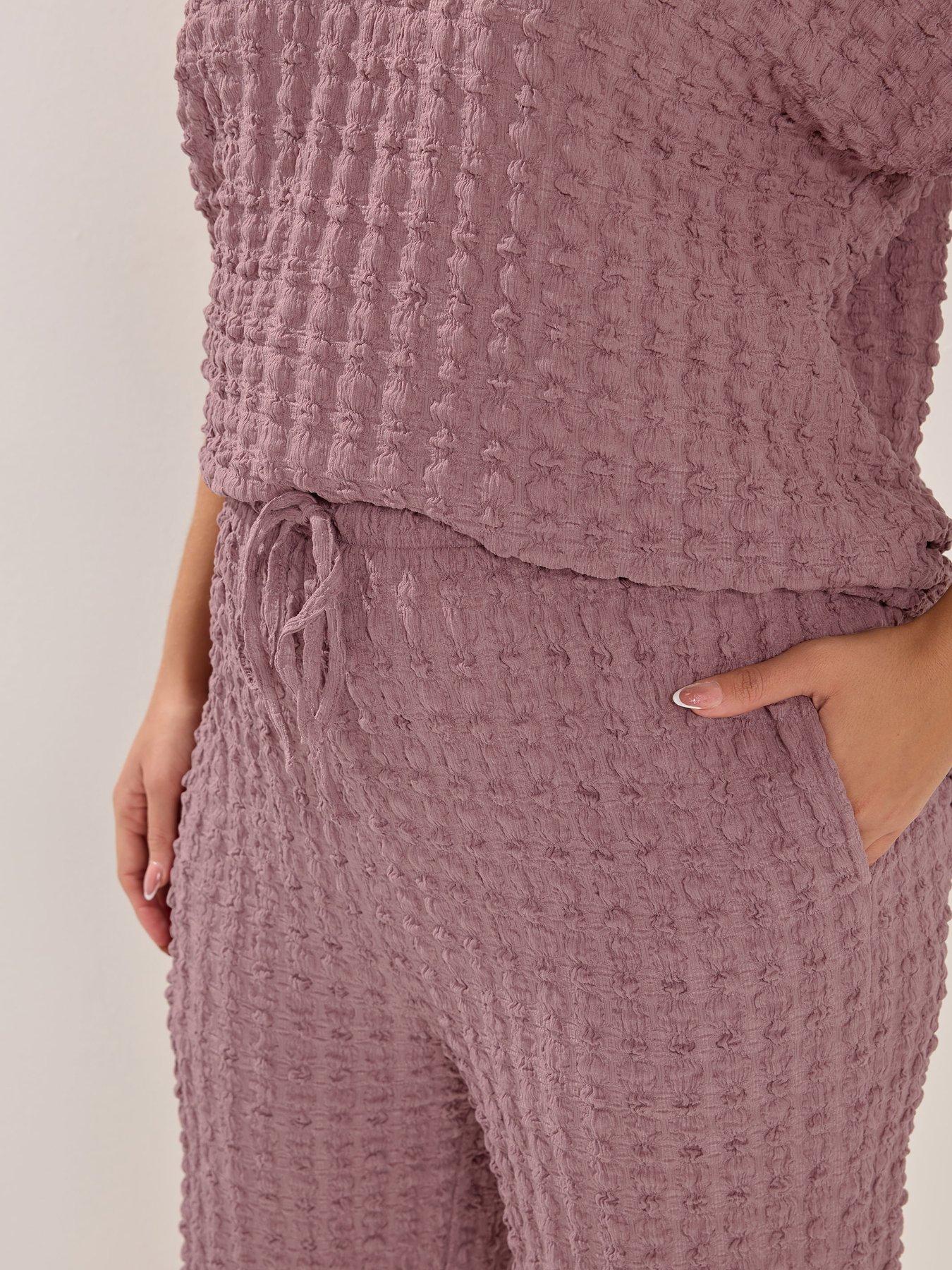 Image 4 of 5 of Yours Curve Bubble Wide Leg Trouser - Pink
