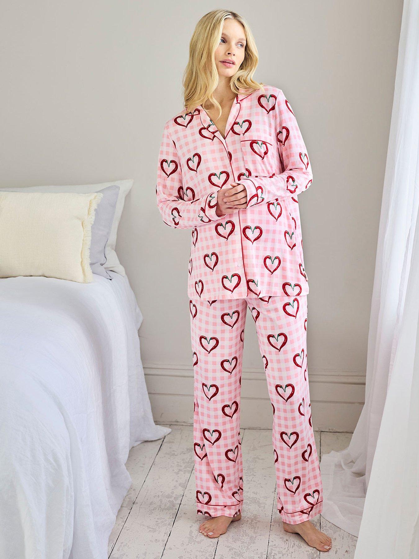 CHELSEA PEERS Chelsea Peers Maternity Chilli Heart Print Long Pyjama Set
