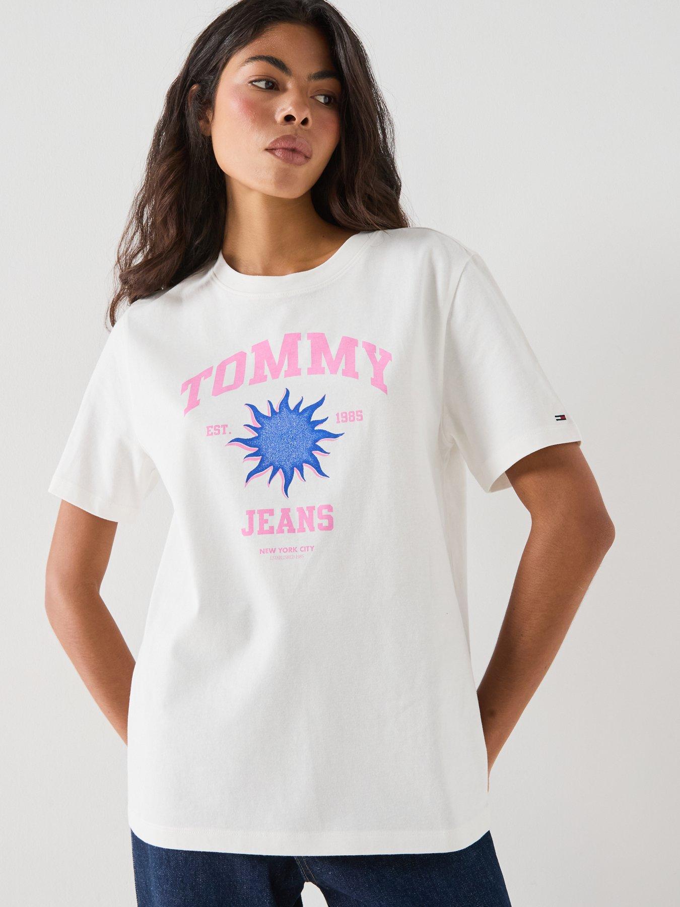 Image 6 of 6 of Tommy Jeans Logo Graphic Relaxed T-shirt - Cream