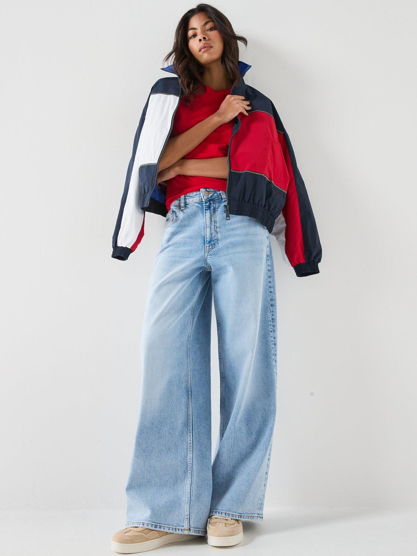 Image 3 of 6 of Tommy Jeans Logo Slim Jersey T-shirt - Red