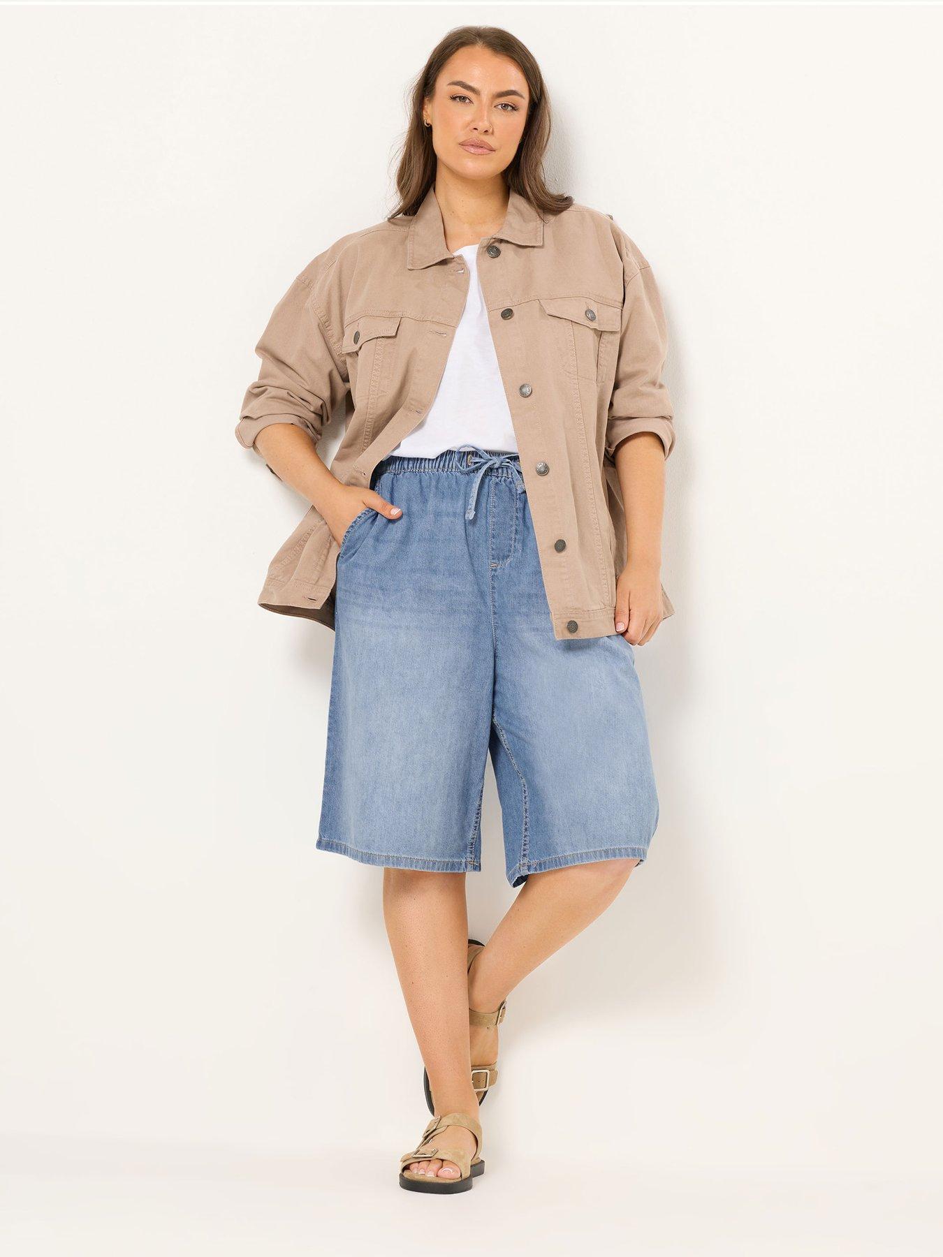 Image 3 of 5 of Yours Curve Pull On Denim Jort - Blue